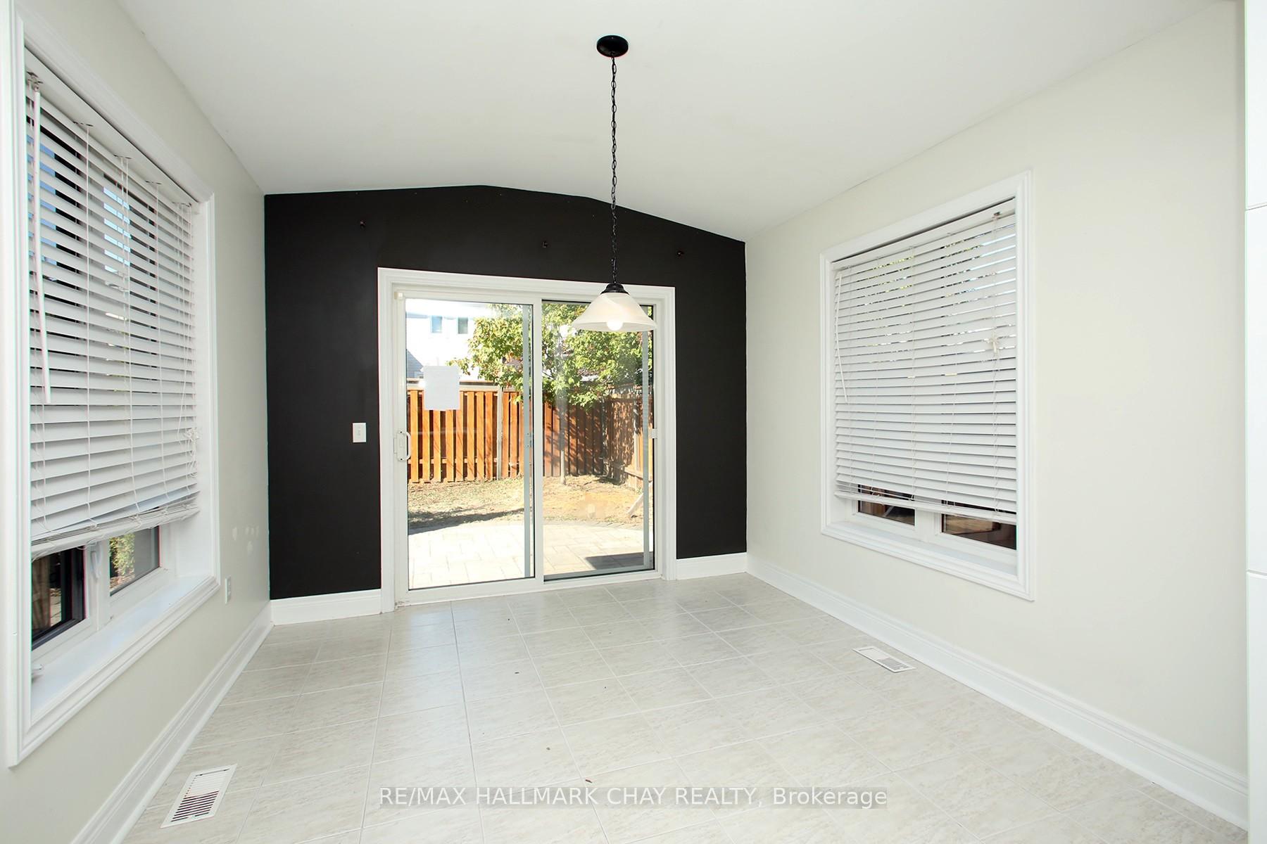 Photo 22 of 60 Bathgate Crescent, Clarington, Courtice — HOMEH