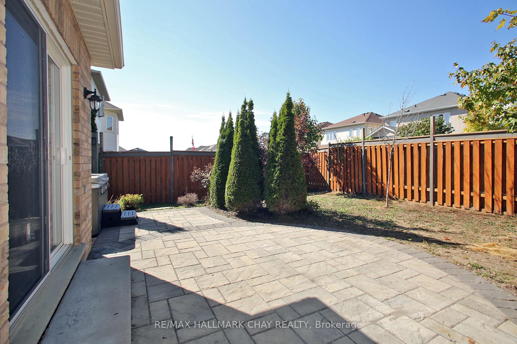 Photo 30 of 60 Bathgate Crescent, Clarington, Courtice — HOMEH