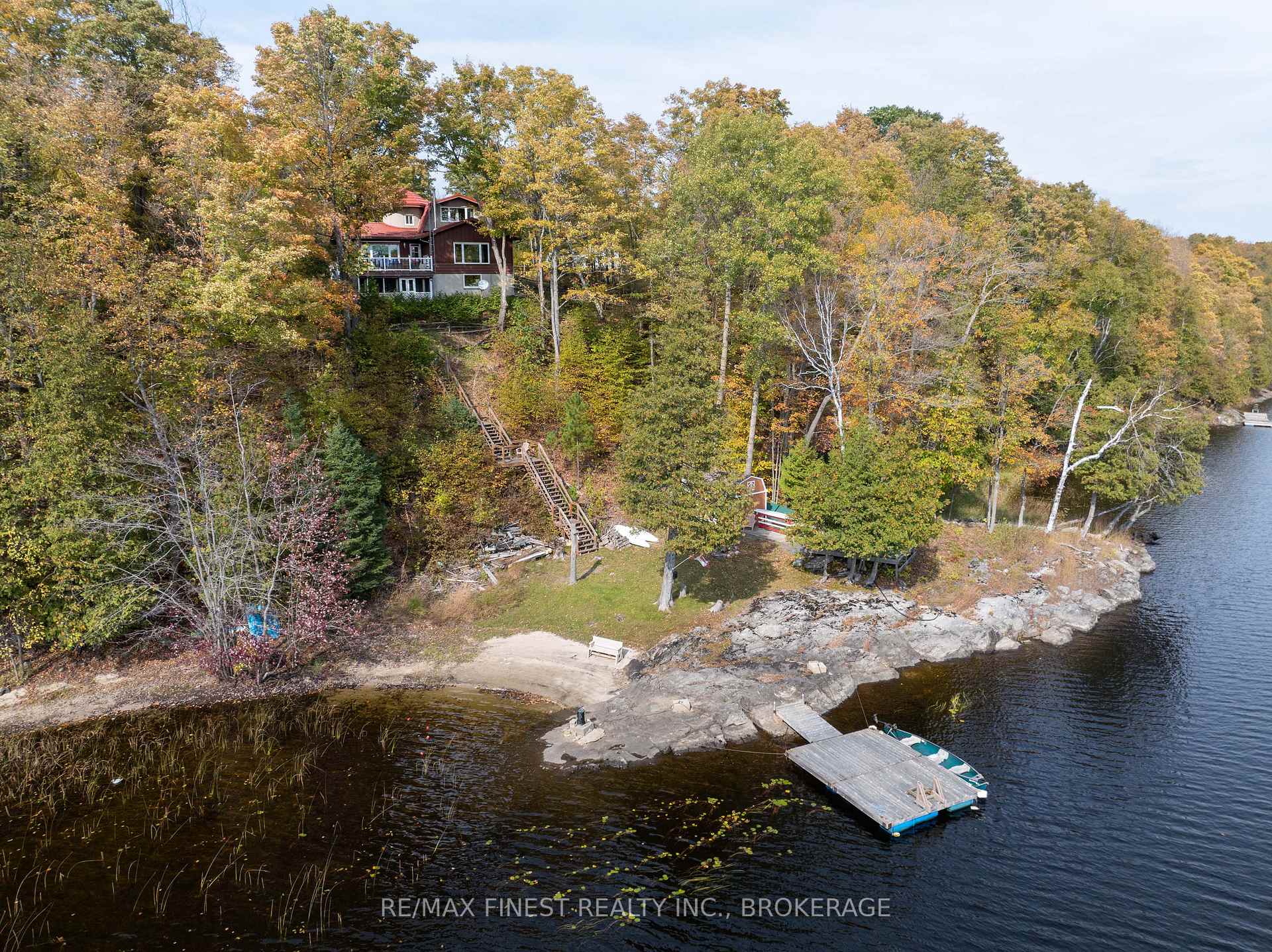 Front of 1126 Fisherman Cove