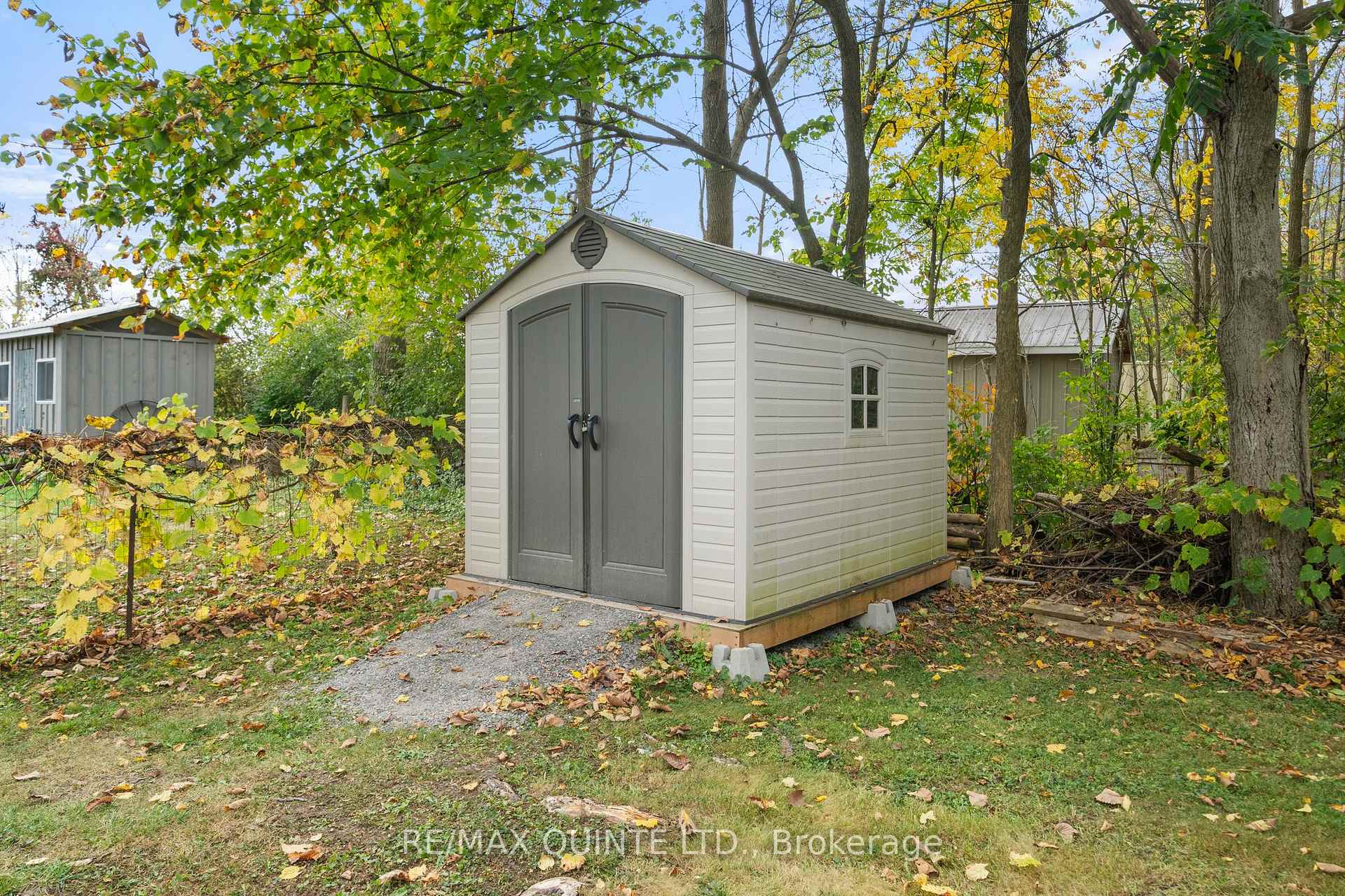 Photo 16 of 469 Ashley Street, Belleville, Thurlow Ward — HOMEH