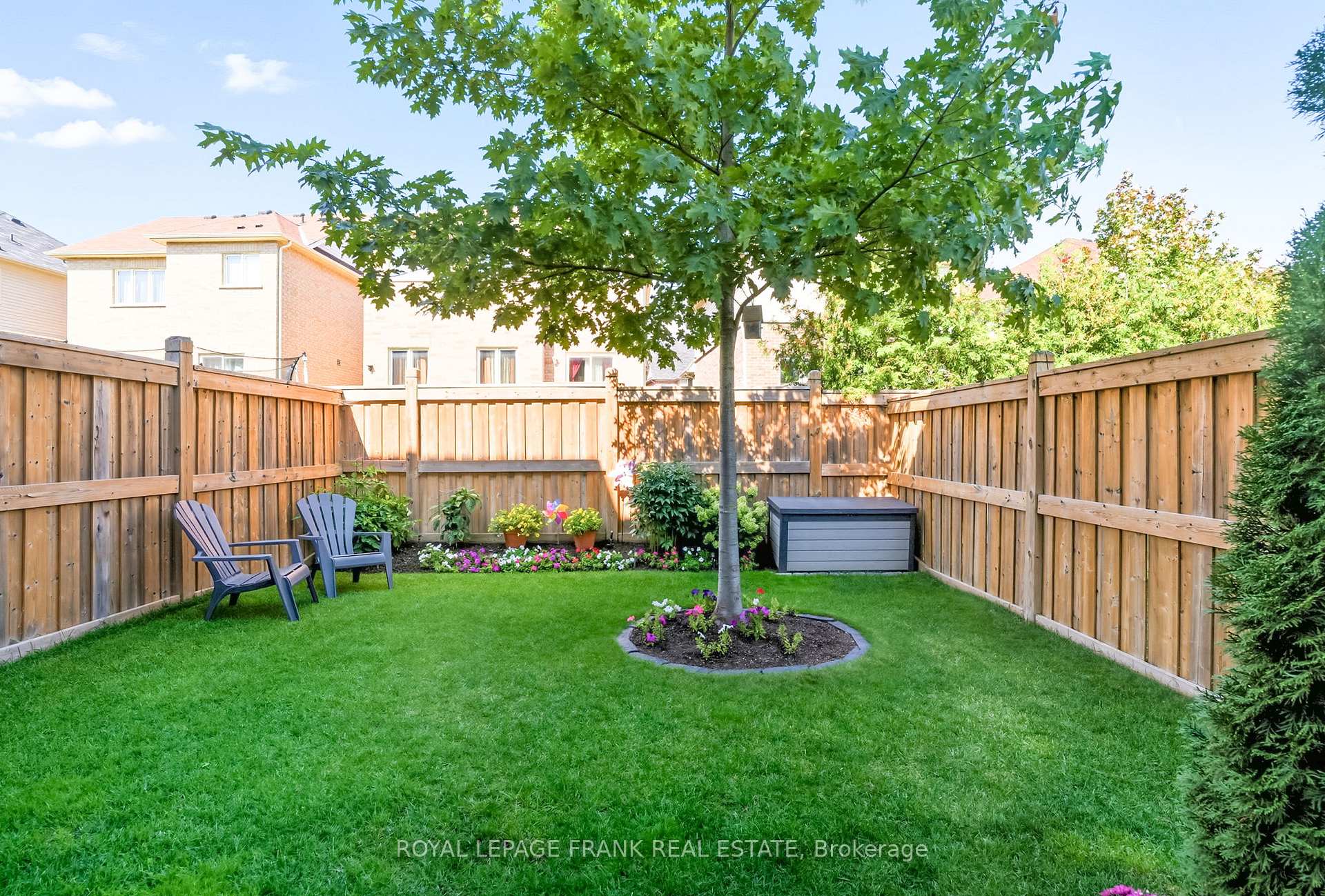 Photo 38 of 26 Ferris Square, Clarington, Courtice — HOMEH