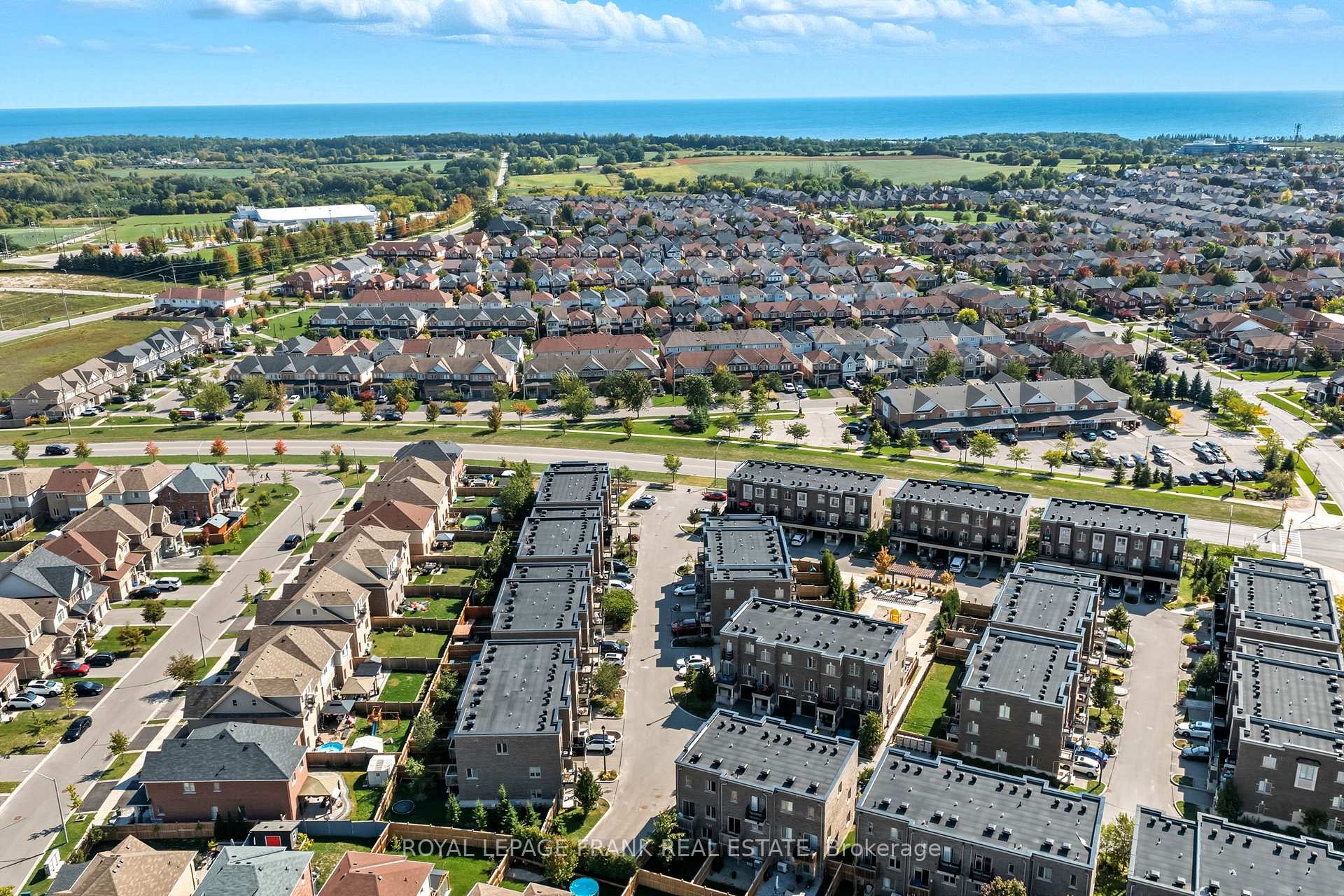 Photo 43 of 26 Ferris Square, Clarington, Courtice — HOMEH