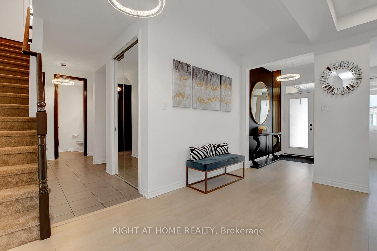 Photo 5 of 916 Nokomis Place, Ottawa, Barrhaven - Half Moon Bay — HOMEH