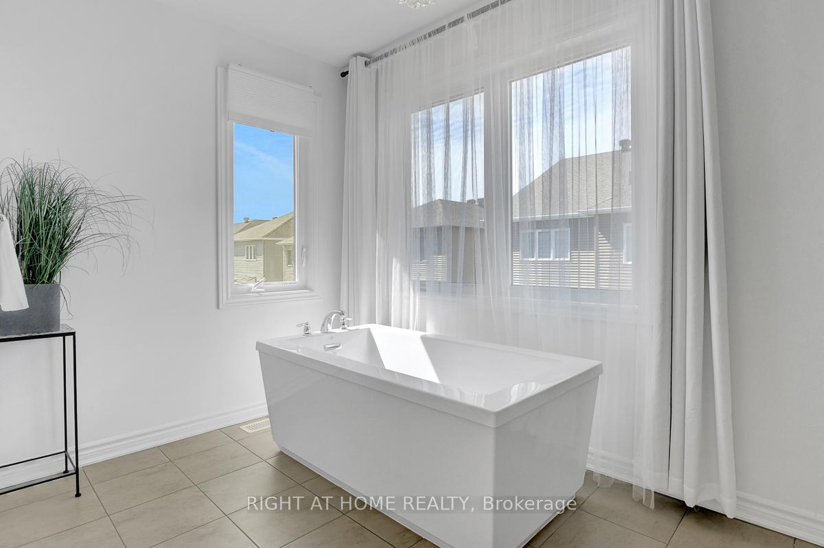 Photo 36 of 916 Nokomis Place, Ottawa, Barrhaven - Half Moon Bay — HOMEH