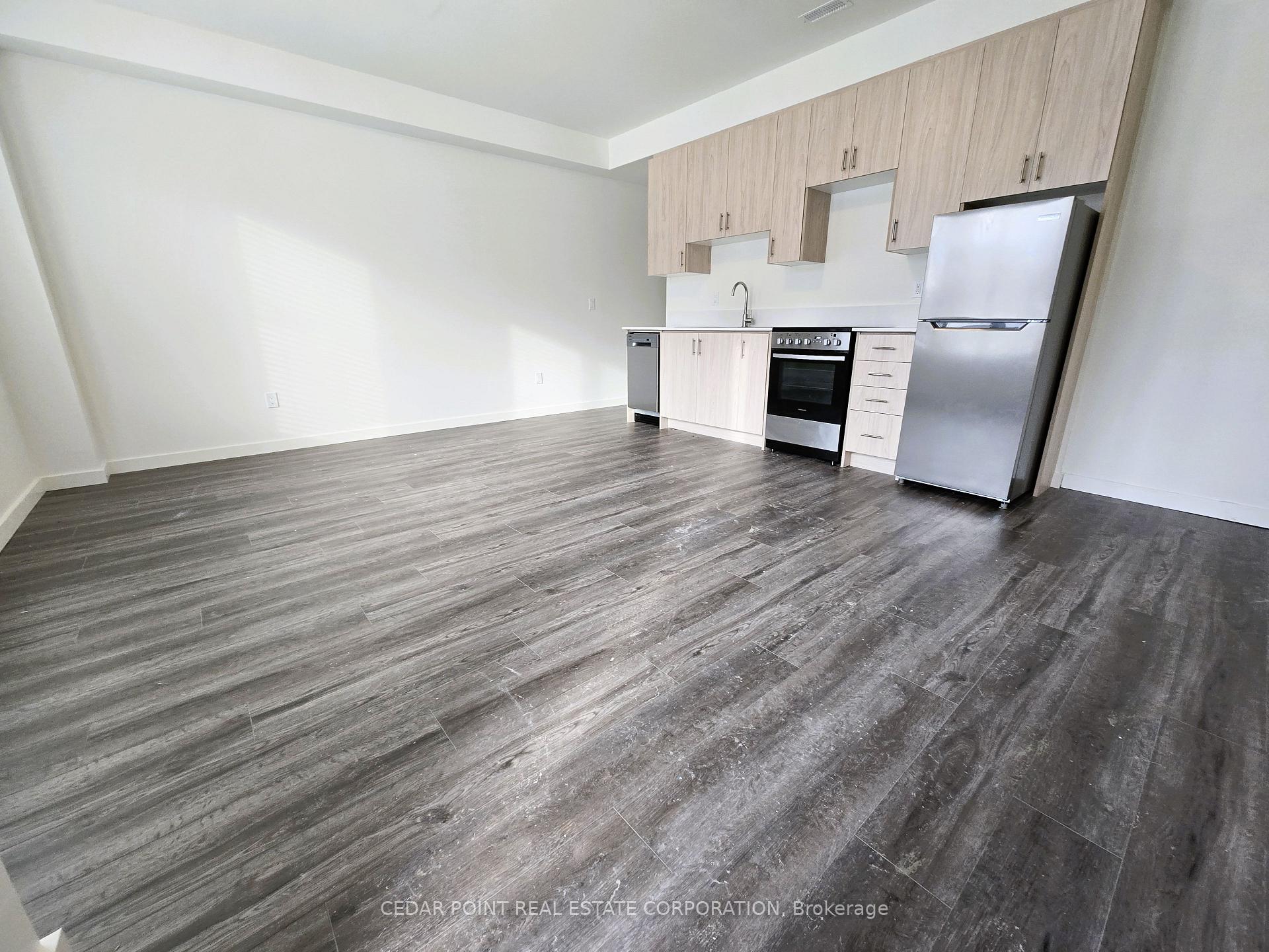 Photo 5 of Unit Main, 33 Rainwater Lane, Barrie, Holly — HOMEH
