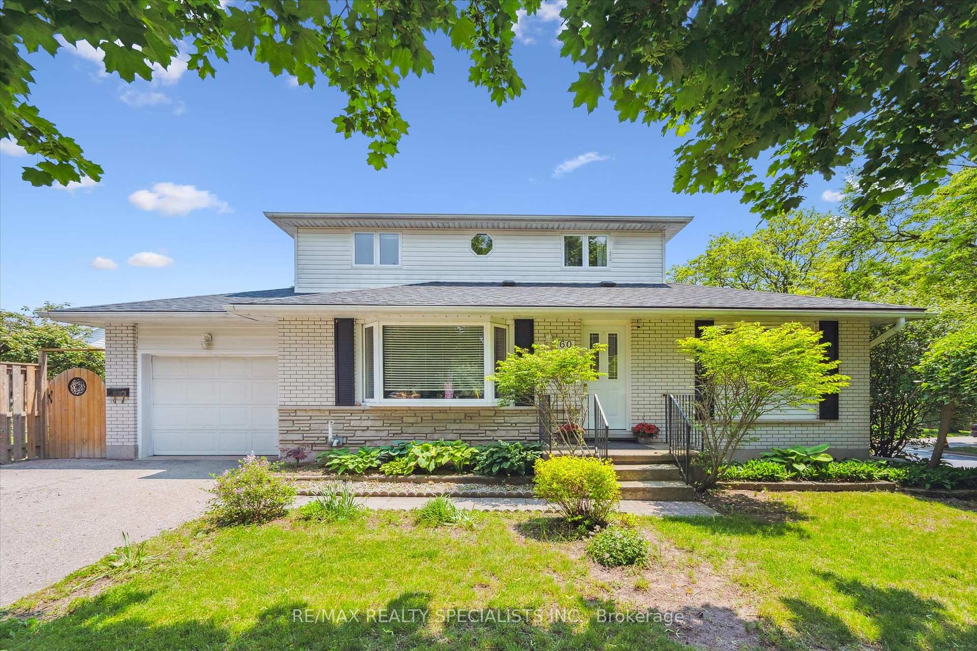 Photo 6 of 60 Kenwood Crescent, Guelph, Downtown — HOMEH