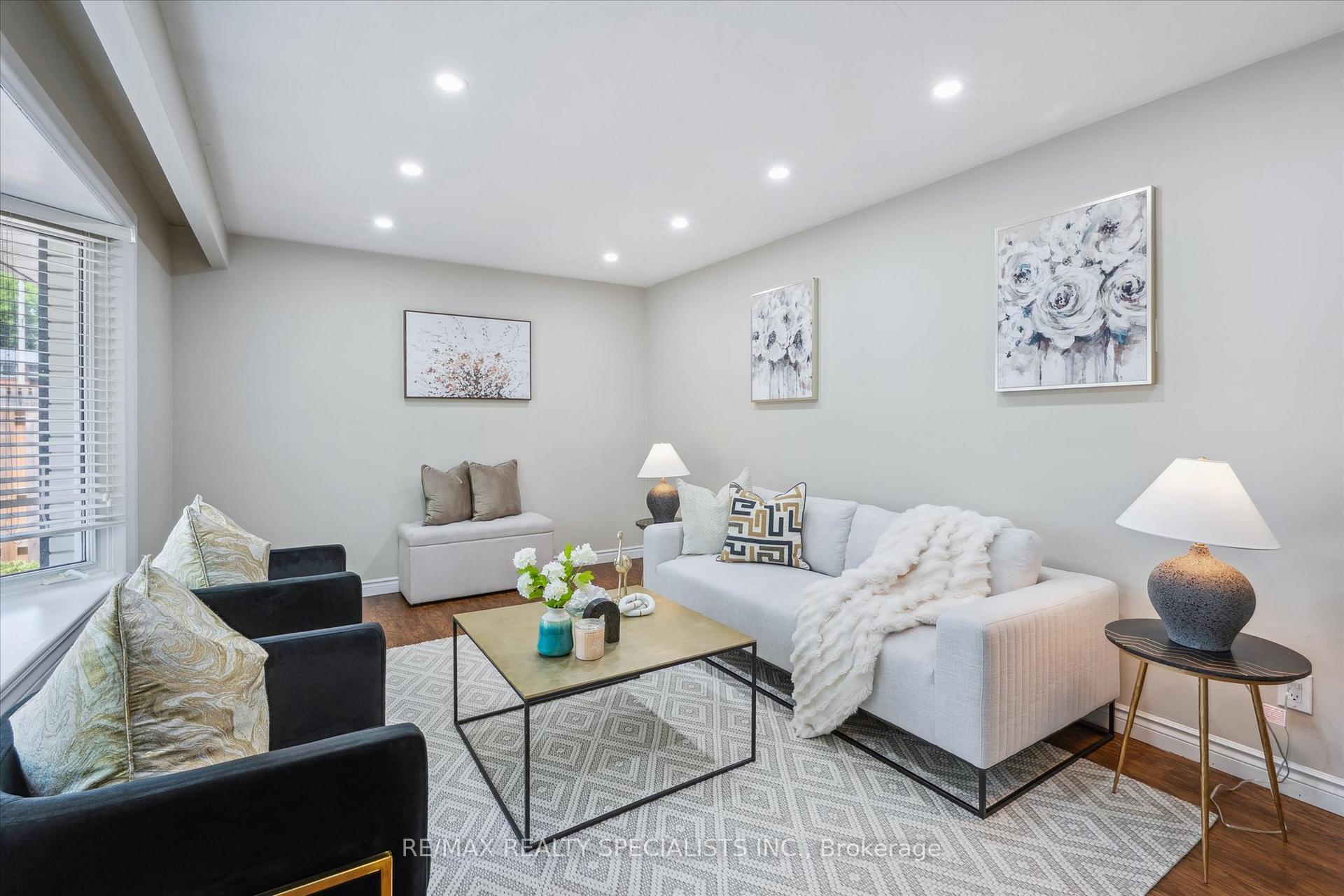 Photo 11 of 60 Kenwood Crescent, Guelph, Downtown — HOMEH