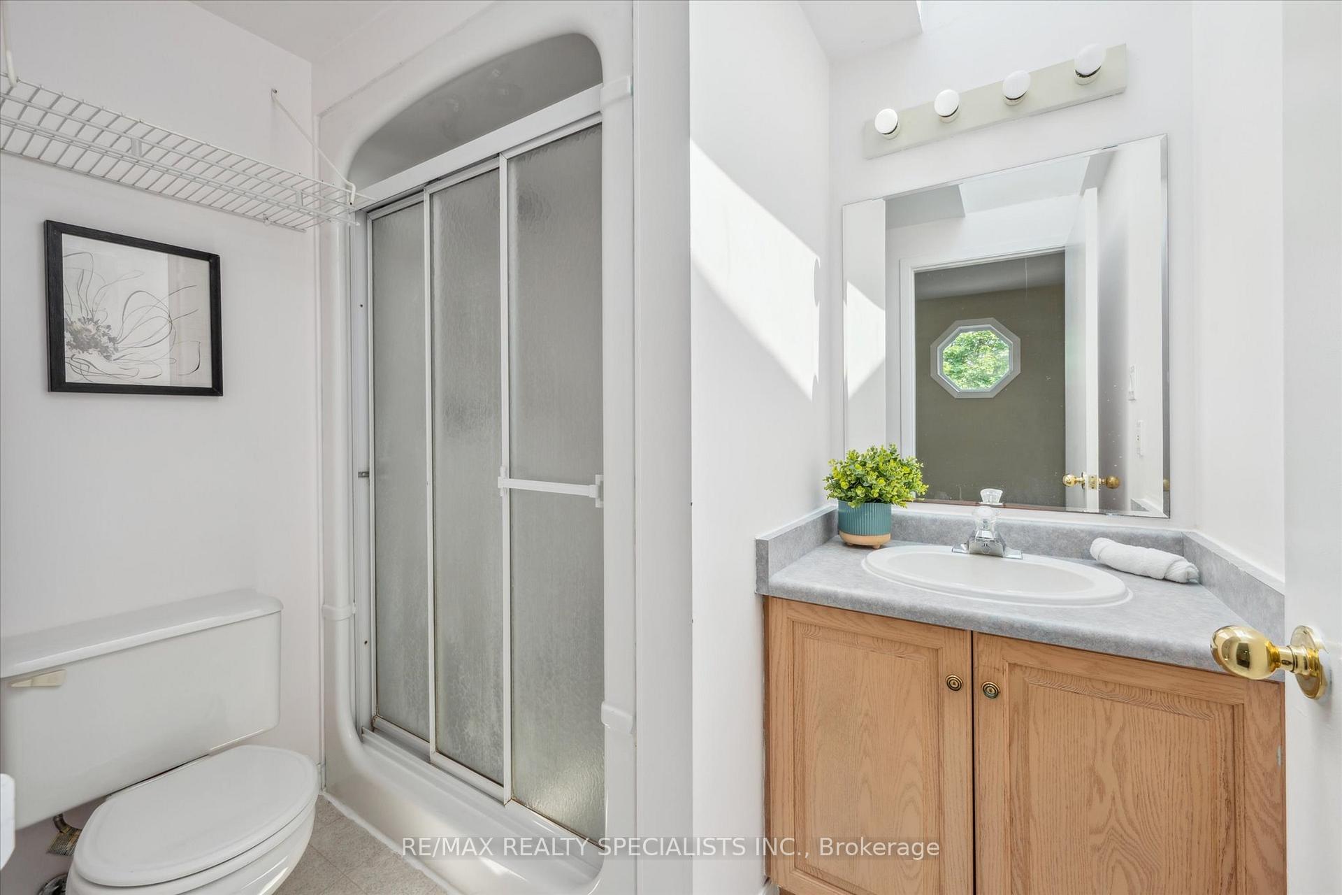 Photo 30 of 60 Kenwood Crescent, Guelph, Downtown — HOMEH