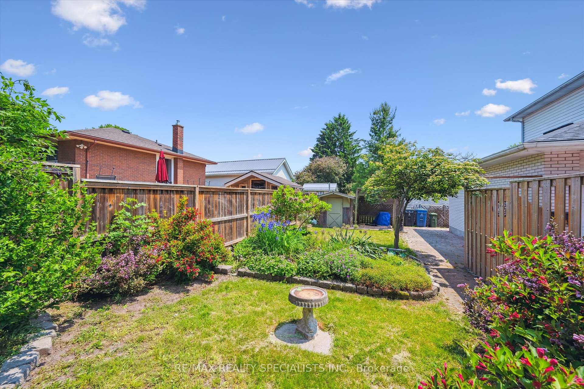 Photo 44 of 60 Kenwood Crescent, Guelph, Downtown — HOMEH