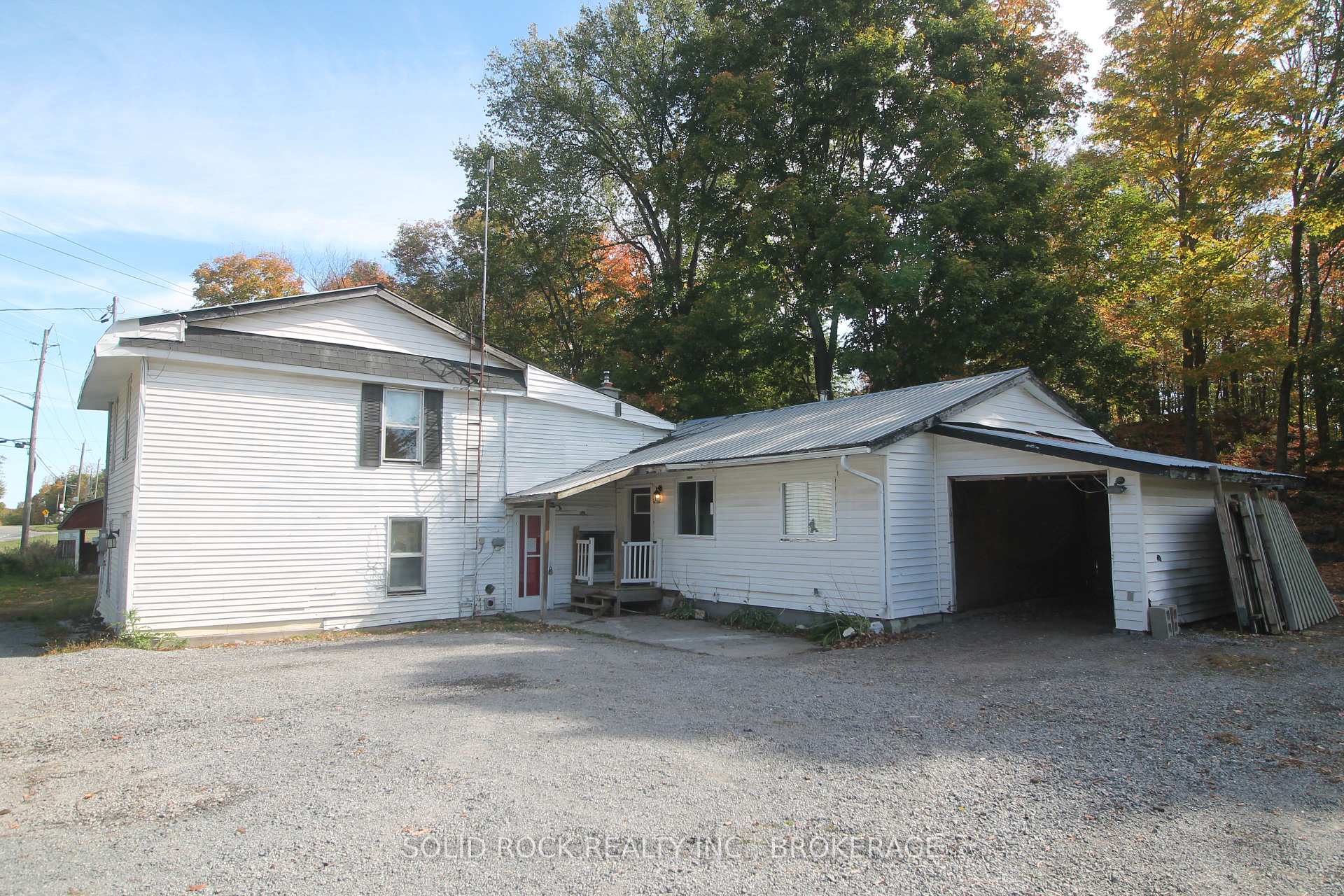 Photo 3 of 6140 Perth Road, Frontenac, Frontenac South — HOMEH