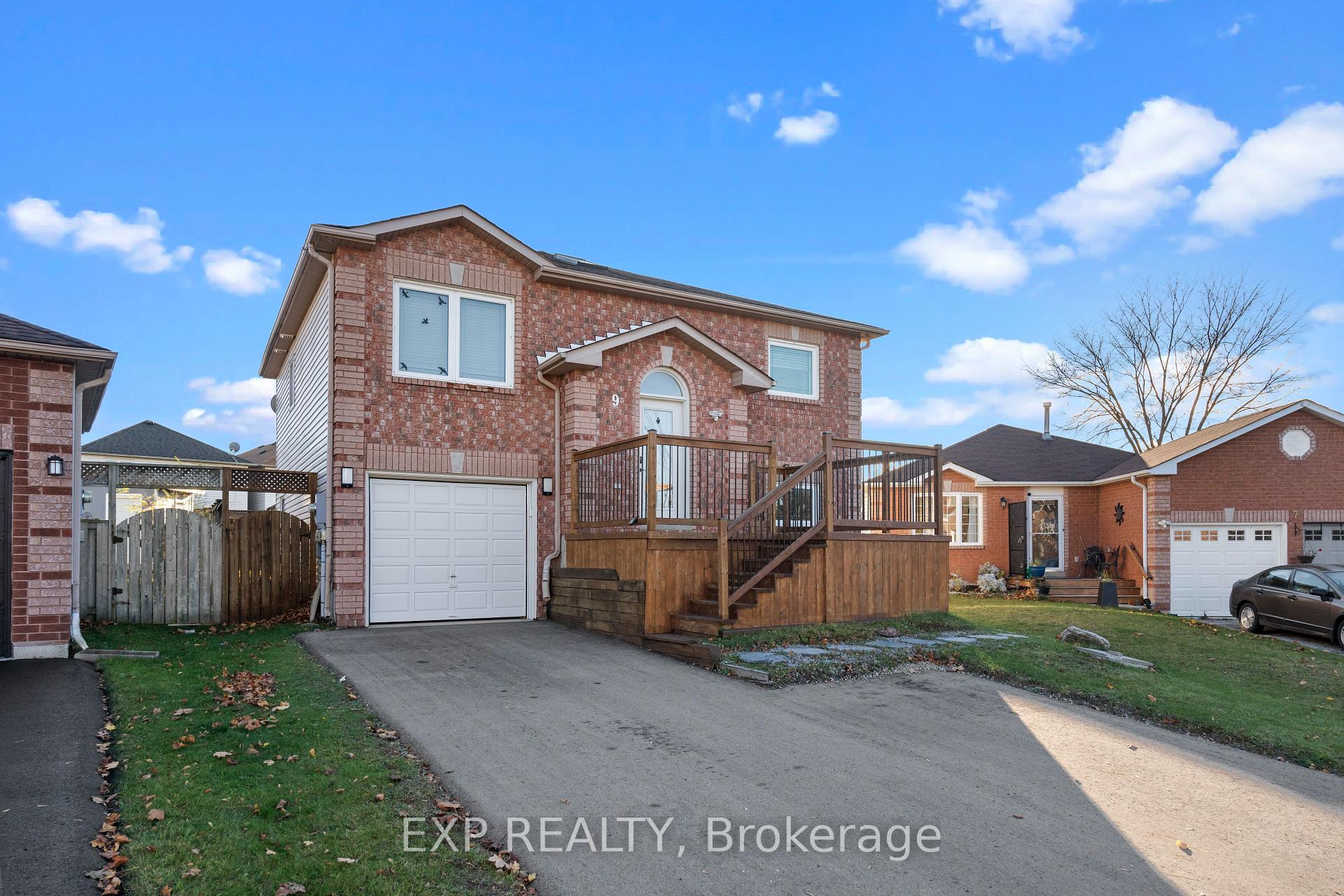 Photo 1 of 9 Waddington Crescent, Barrie, Holly — HOMEH
