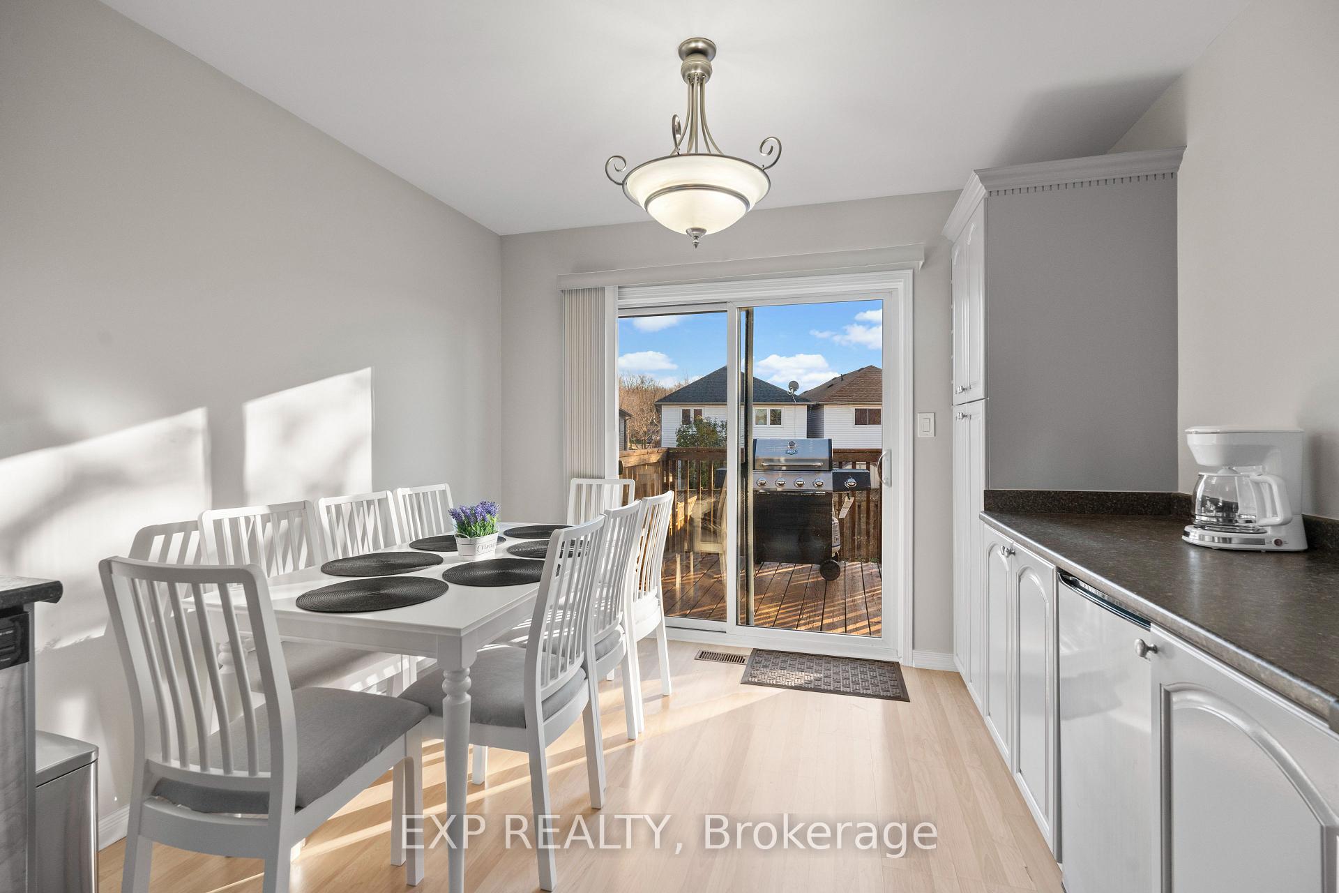 Photo 6 of 9 Waddington Crescent, Barrie, Holly — HOMEH