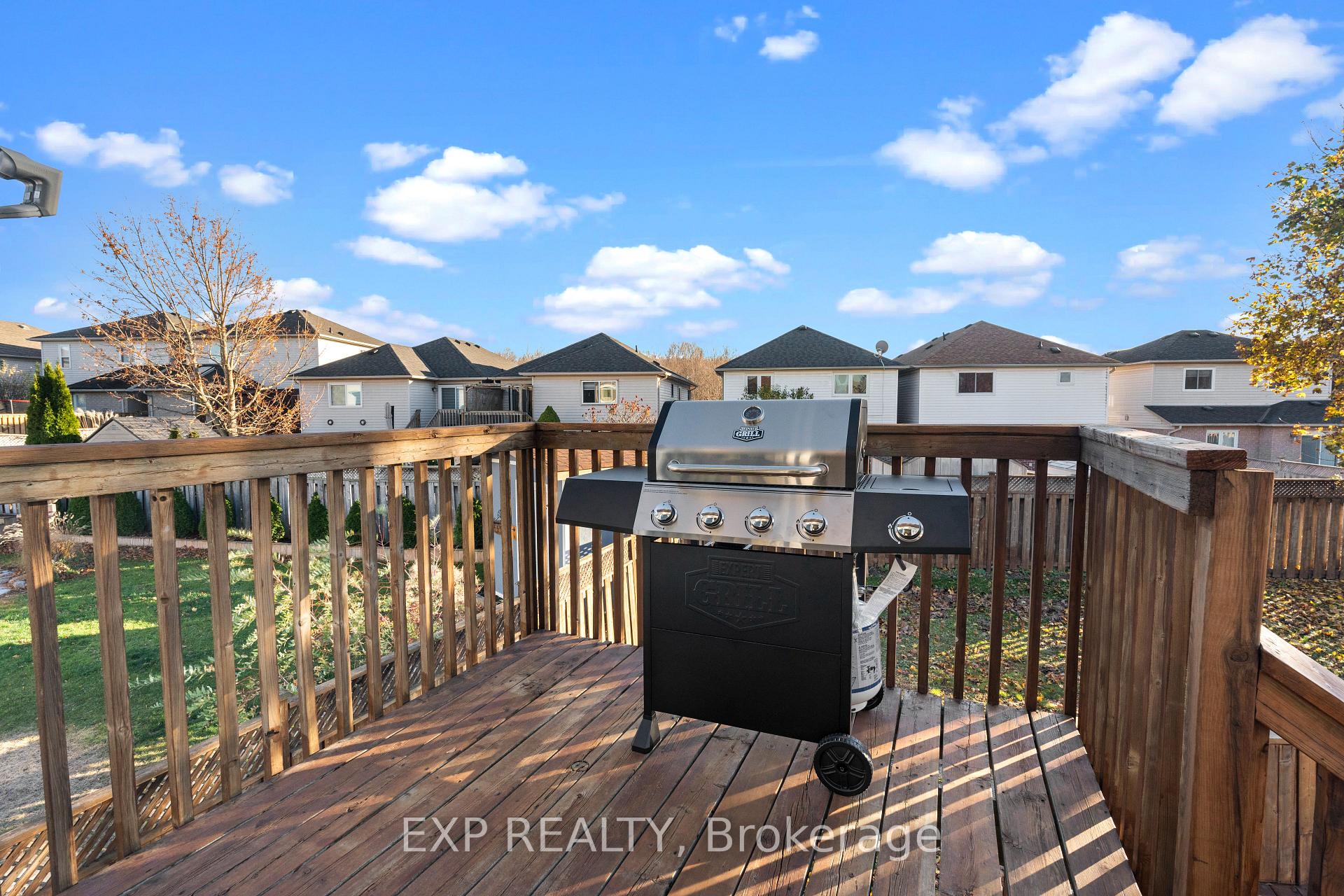 Photo 17 of 9 Waddington Crescent, Barrie, Holly — HOMEH