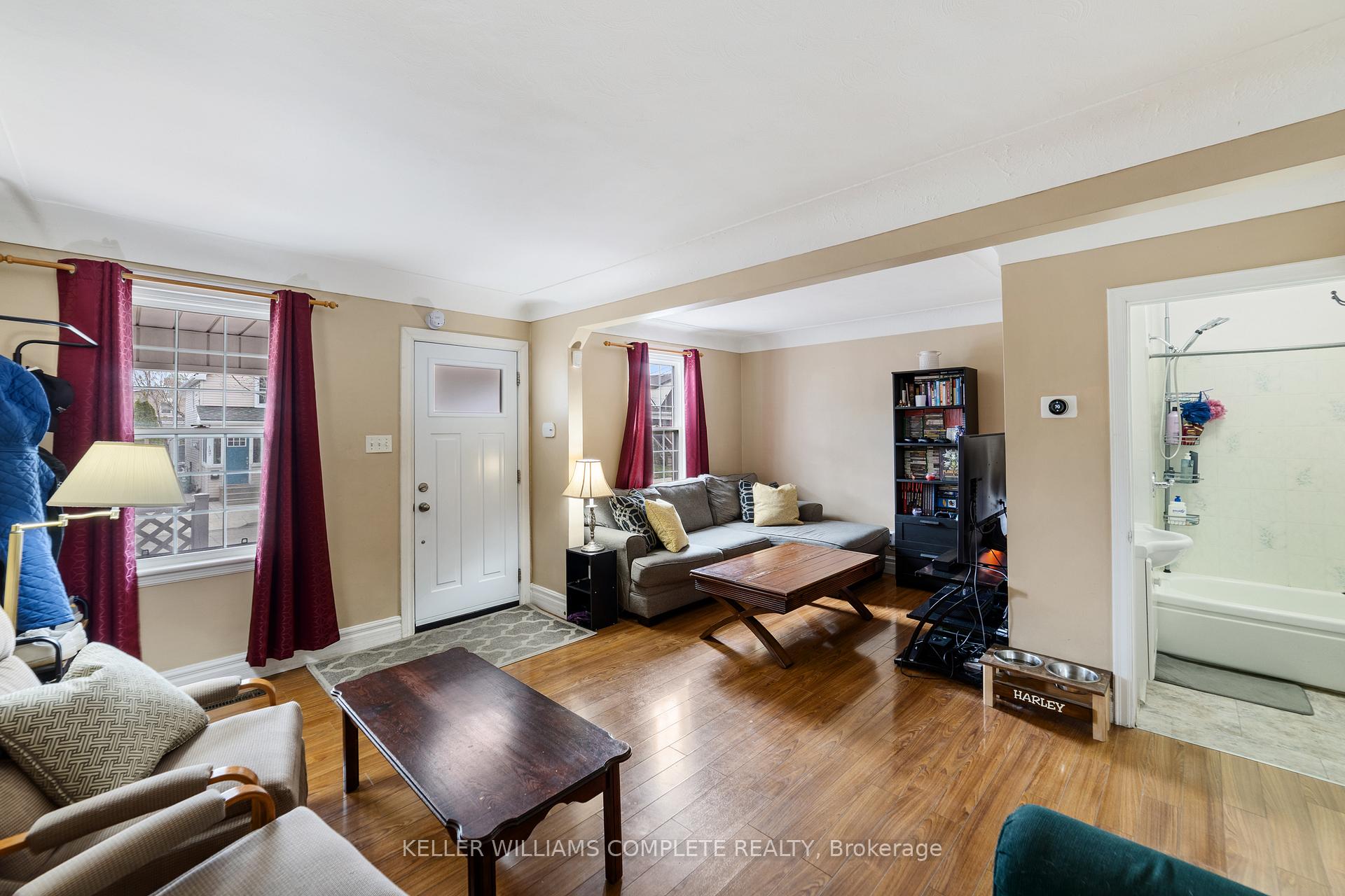 Photo 2 of 138 Albany Avenue, Hamilton, Homeside — HOMEH