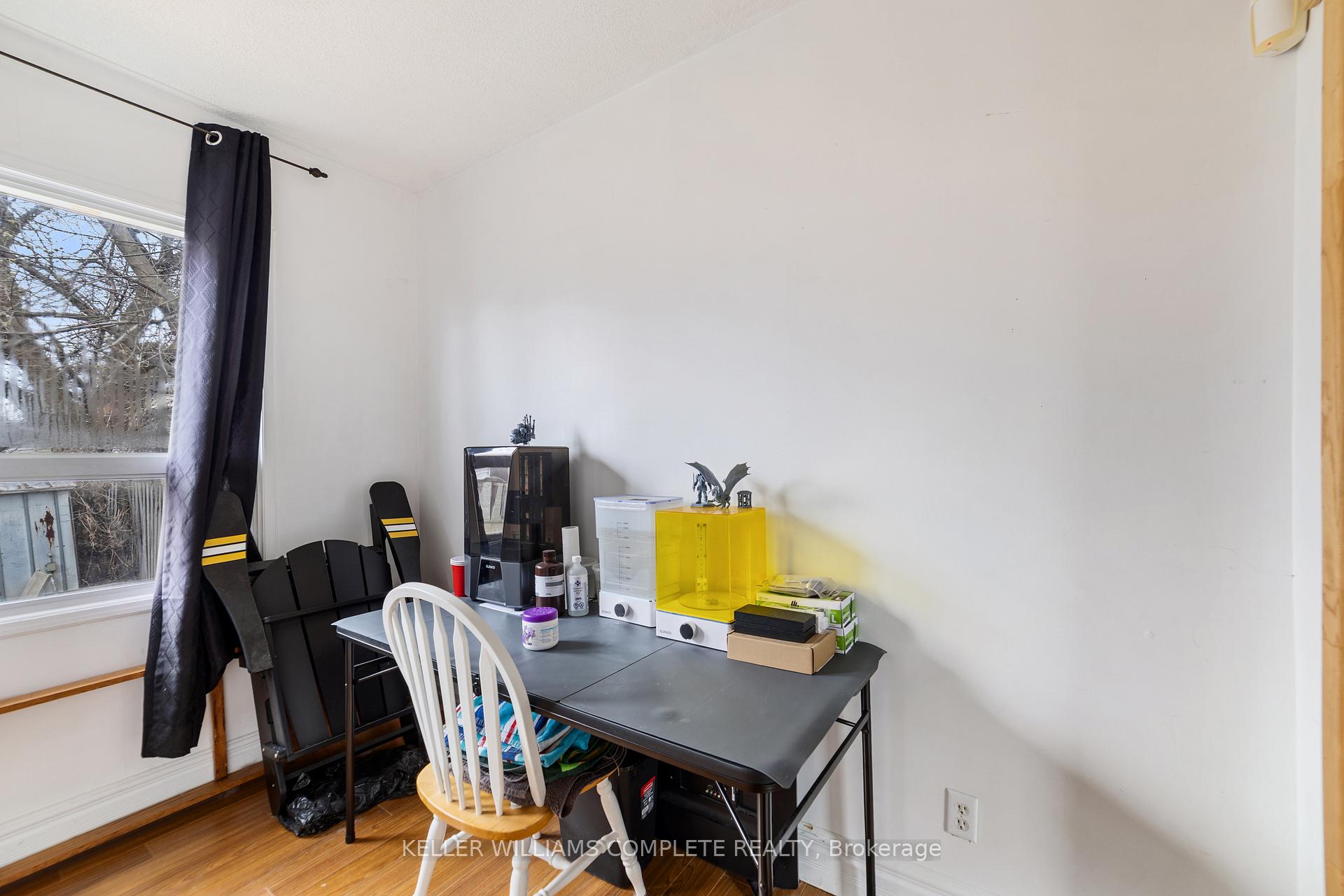 Photo 11 of 138 Albany Avenue, Hamilton, Homeside — HOMEH