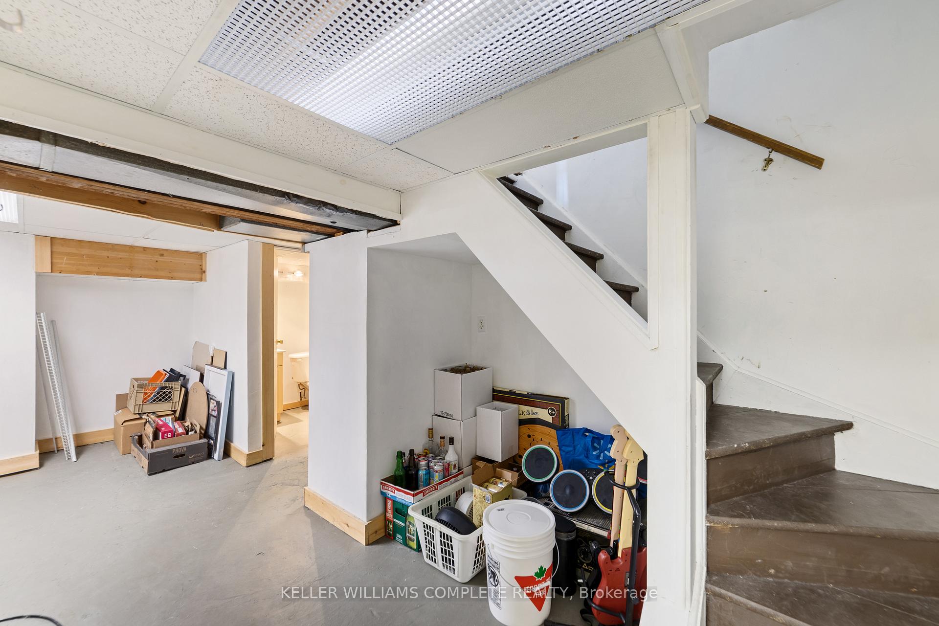 Photo 19 of 138 Albany Avenue, Hamilton, Homeside — HOMEH