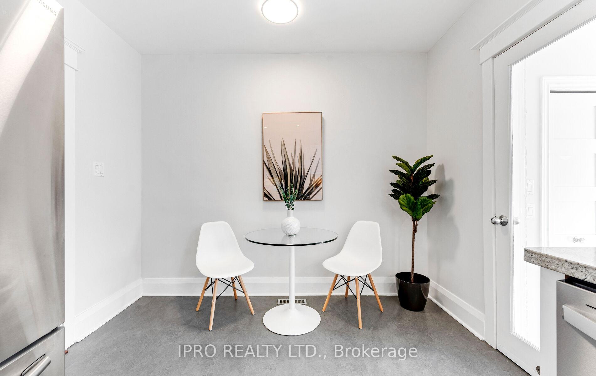 Photo 3 of 22 Lamb Avenue, Toronto, Greenwood-Coxwell — HOMEH