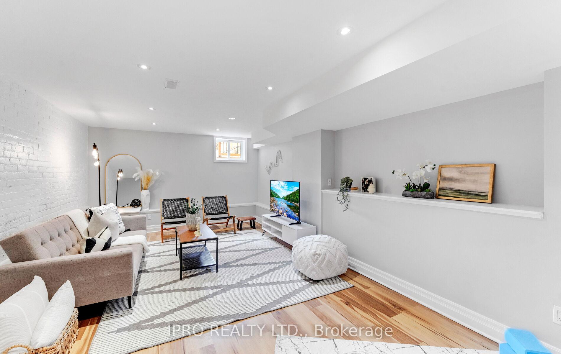 Photo 28 of 22 Lamb Avenue, Toronto, Greenwood-Coxwell — HOMEH