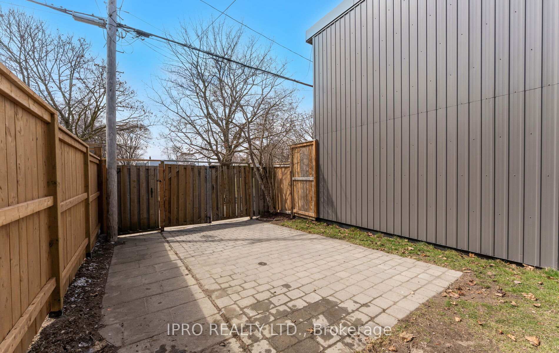 Photo 33 of 22 Lamb Avenue, Toronto, Greenwood-Coxwell — HOMEH