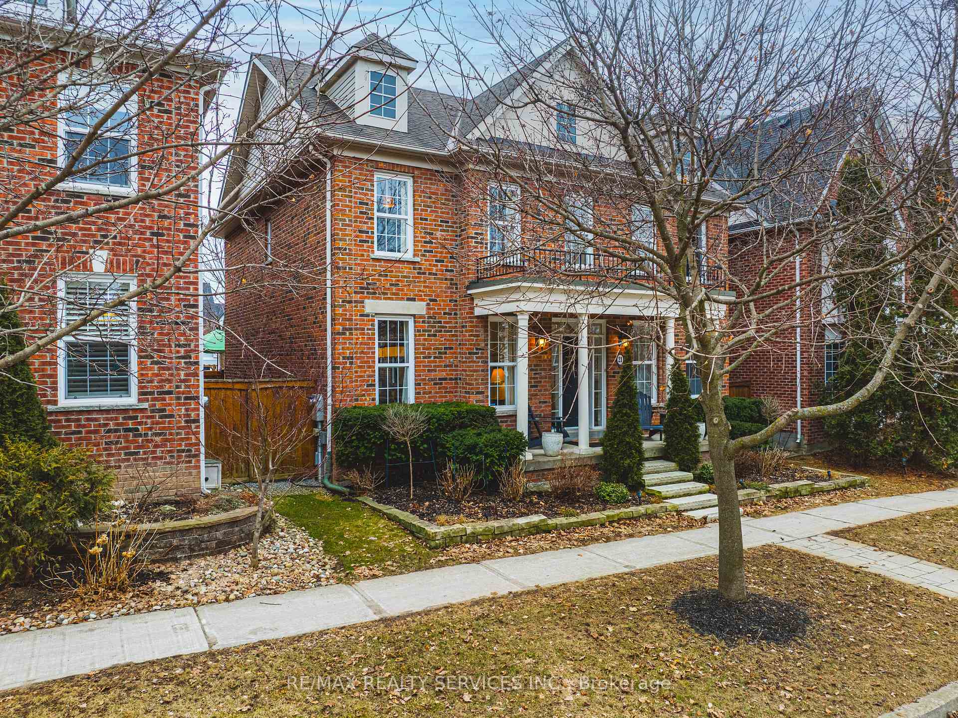 Photo 10 of 21 Muirfield Trail, Markham, Angus Glen — HOMEH
