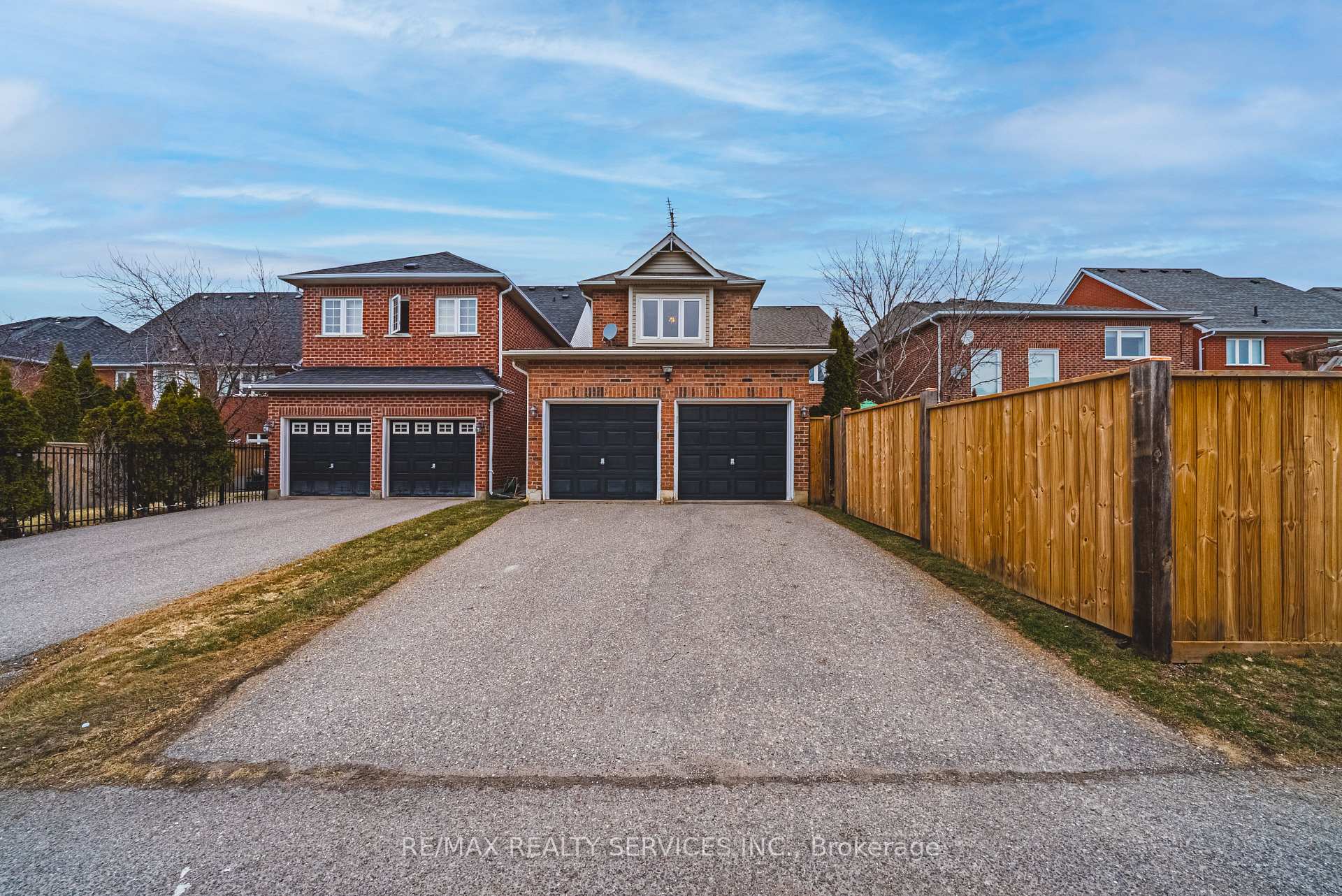 Photo 29 of 21 Muirfield Trail, Markham, Angus Glen — HOMEH