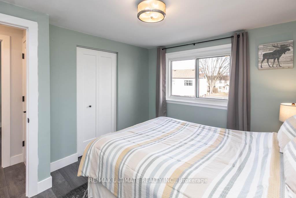 Photo 6 of 471 Neptune Court, Oshawa, Lakeview — HOMEH