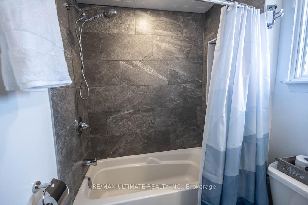 Photo 13 of 471 Neptune Court, Oshawa, Lakeview — HOMEH