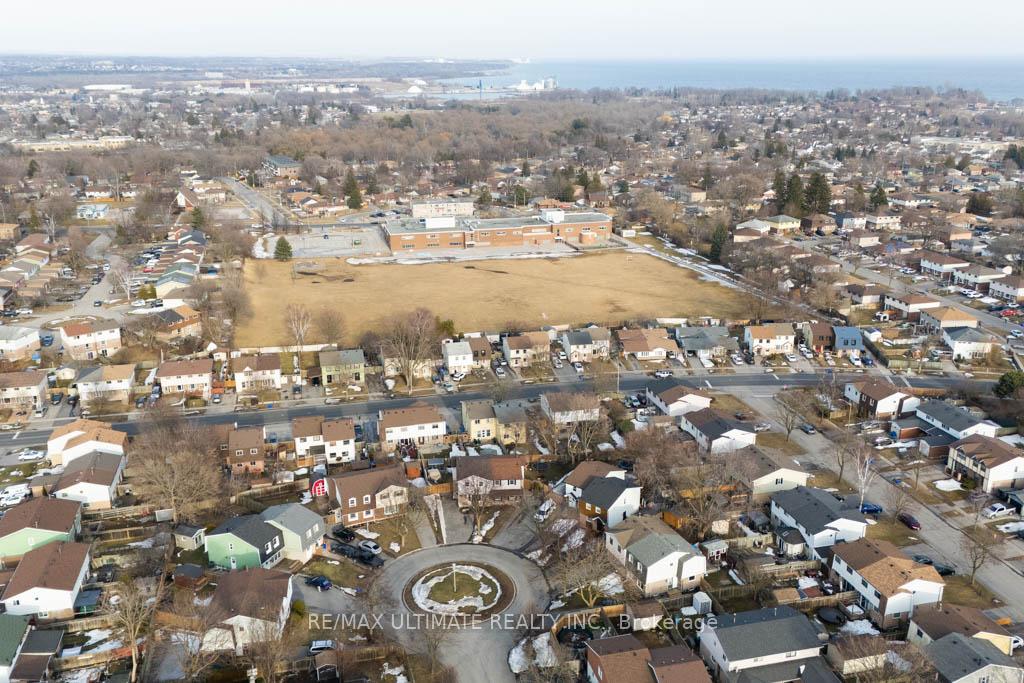 Photo 31 of 471 Neptune Court, Oshawa, Lakeview — HOMEH
