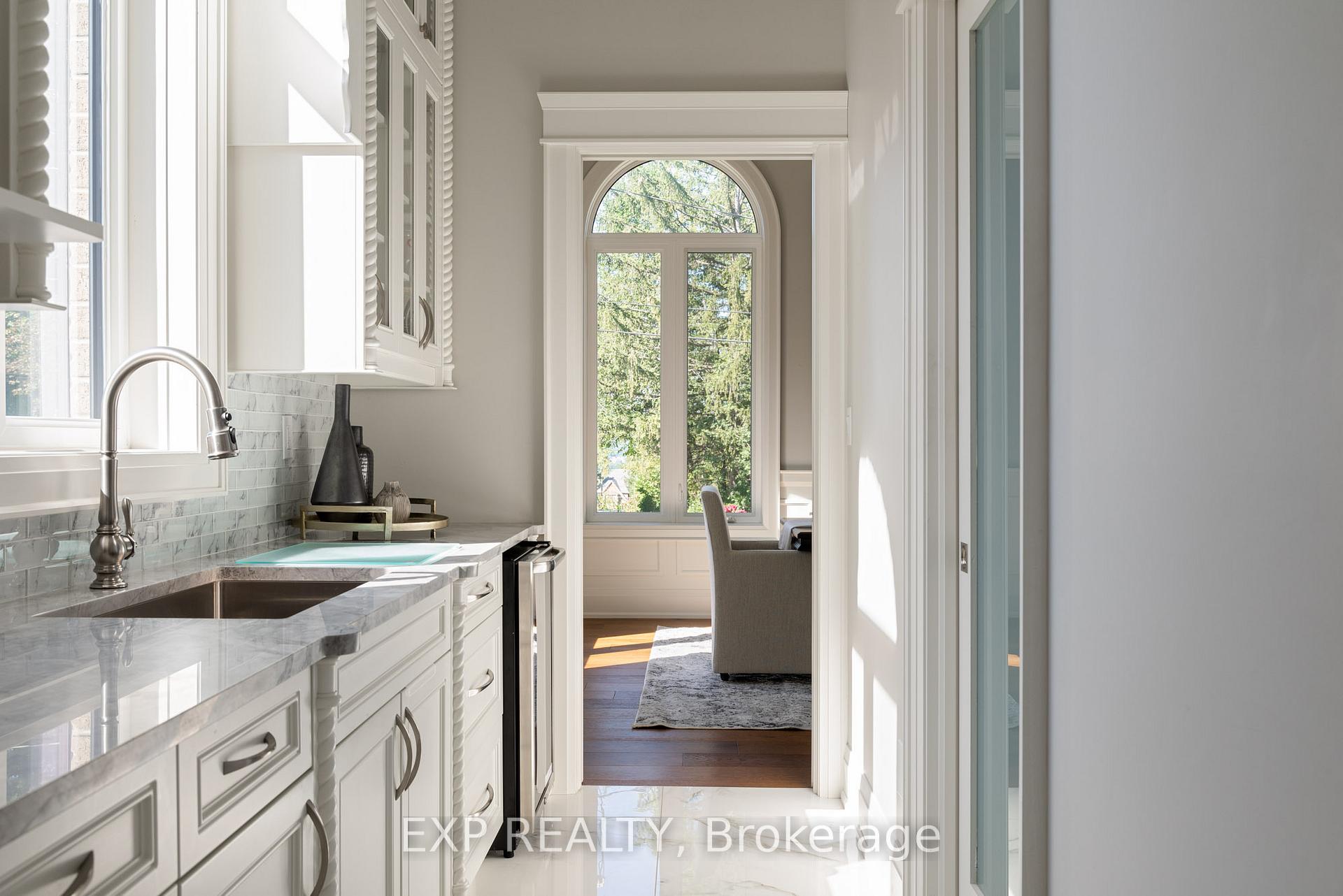 Photo 12 of 908 Bishop Place, Hamilton, Ancaster — HOMEH