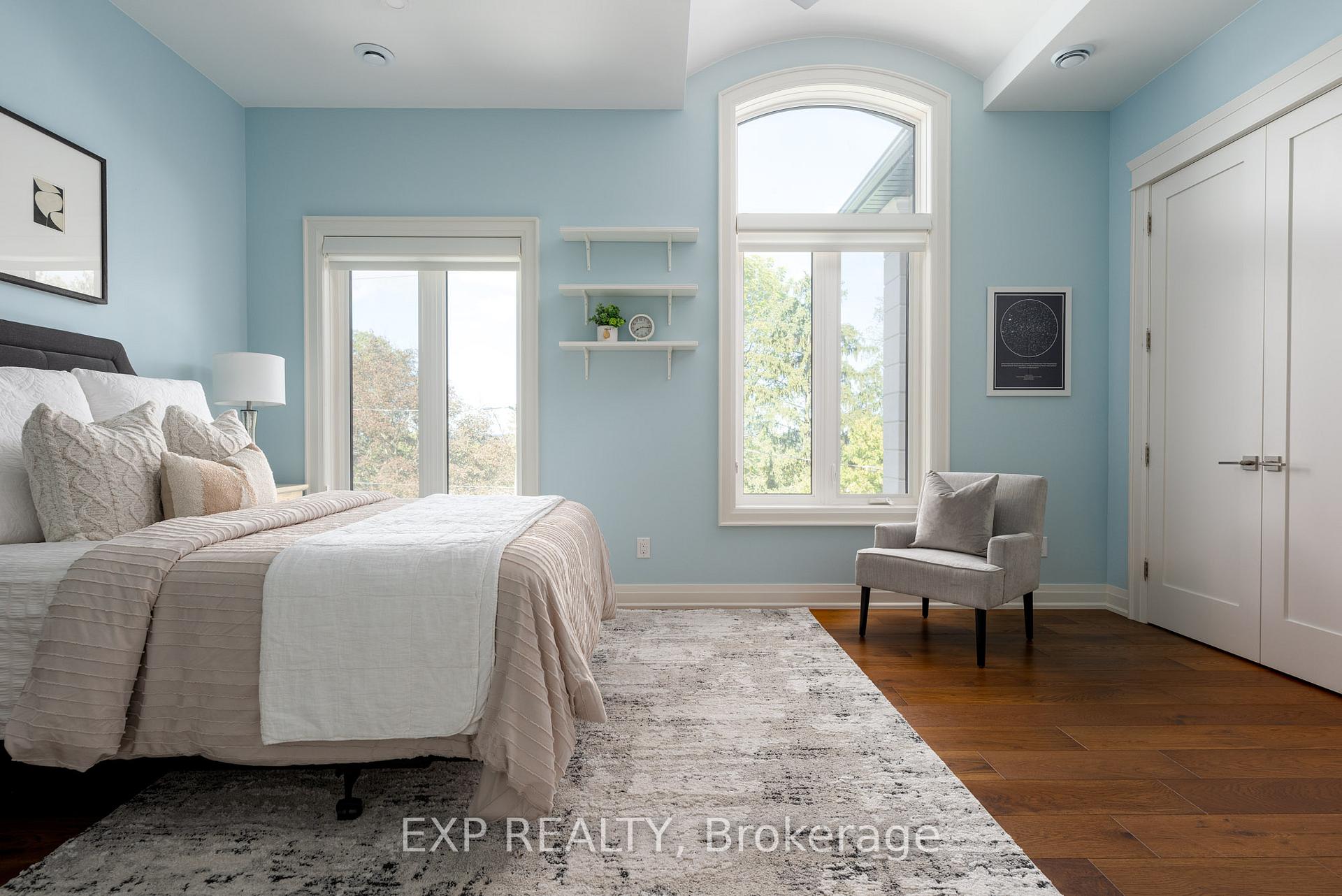 Photo 25 of 908 Bishop Place, Hamilton, Ancaster — HOMEH