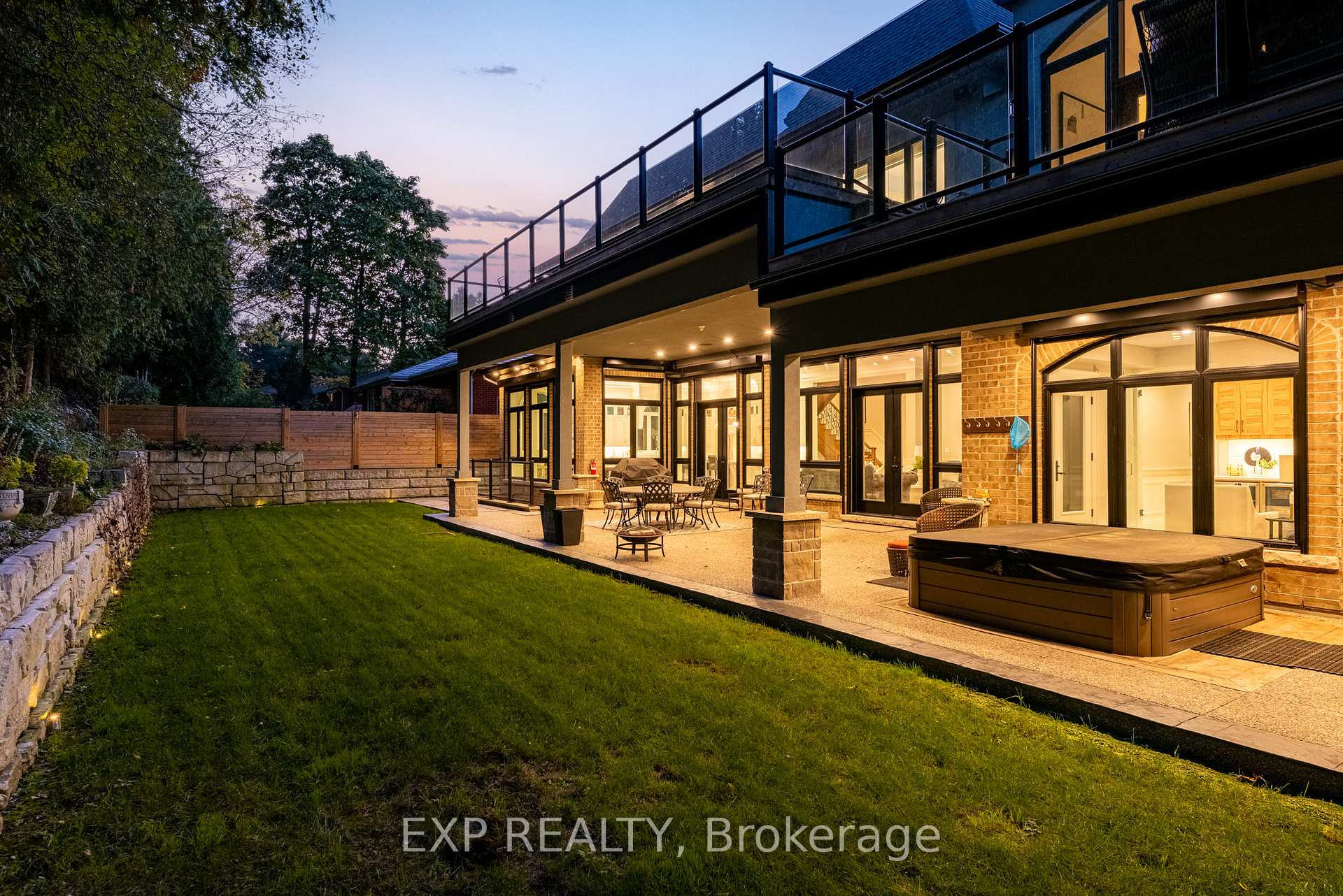 Photo 34 of 908 Bishop Place, Hamilton, Ancaster — HOMEH