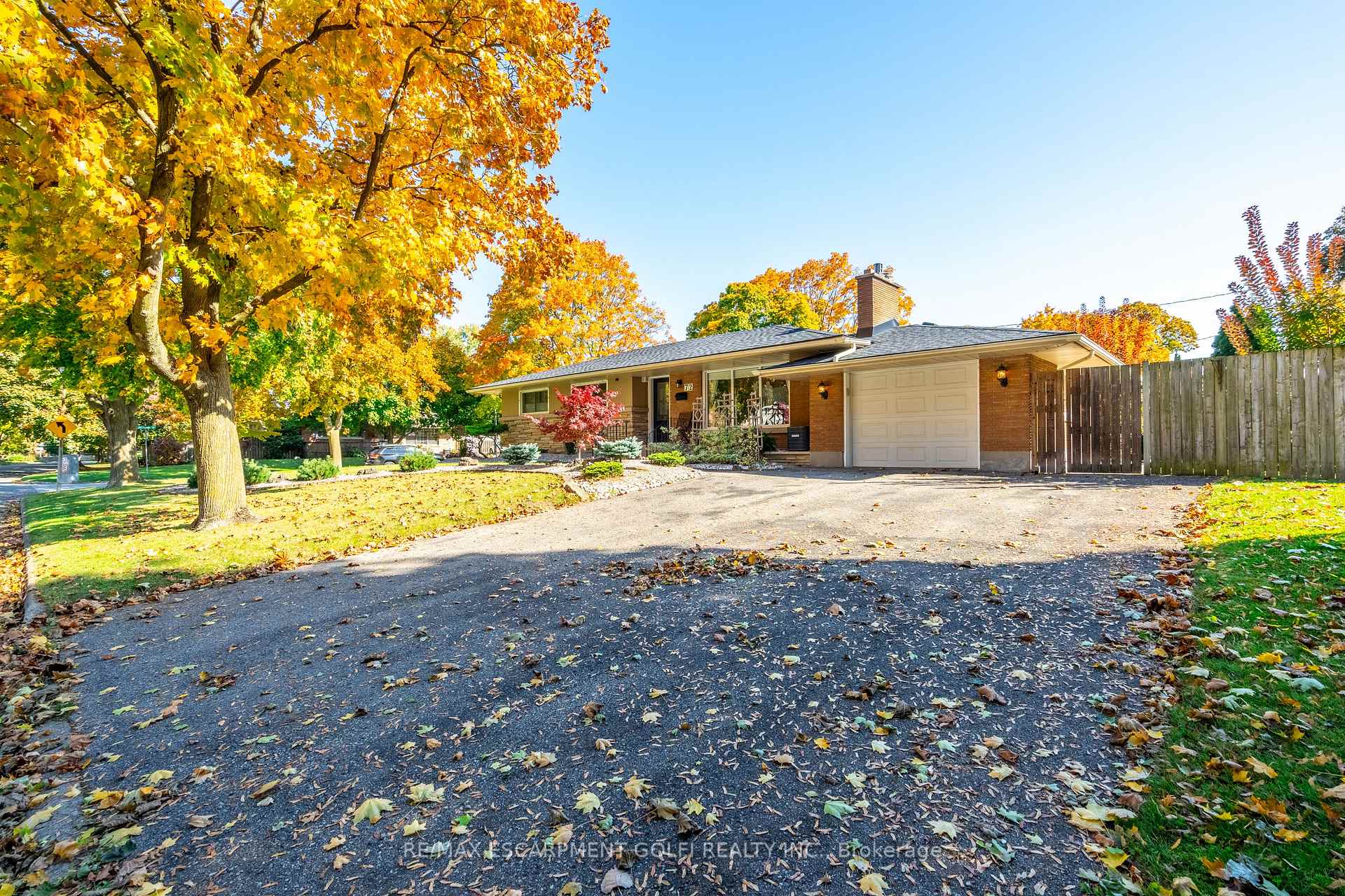 Photo 11 of 72 Richlieu Drive, St. Catharines, Bunting/Linwell — HOMEH