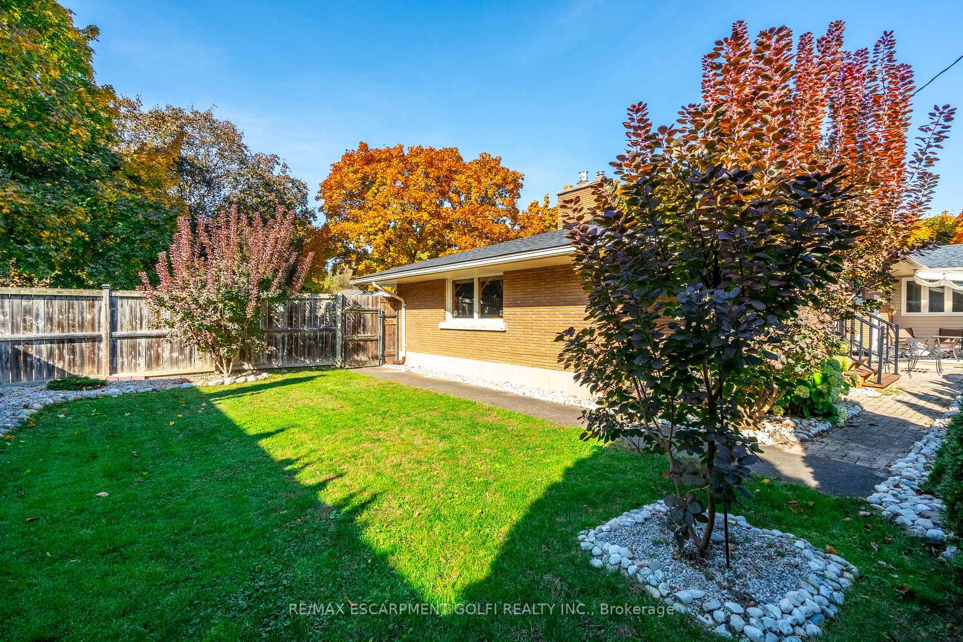 Photo 34 of 72 Richlieu Drive, St. Catharines, Bunting/Linwell — HOMEH