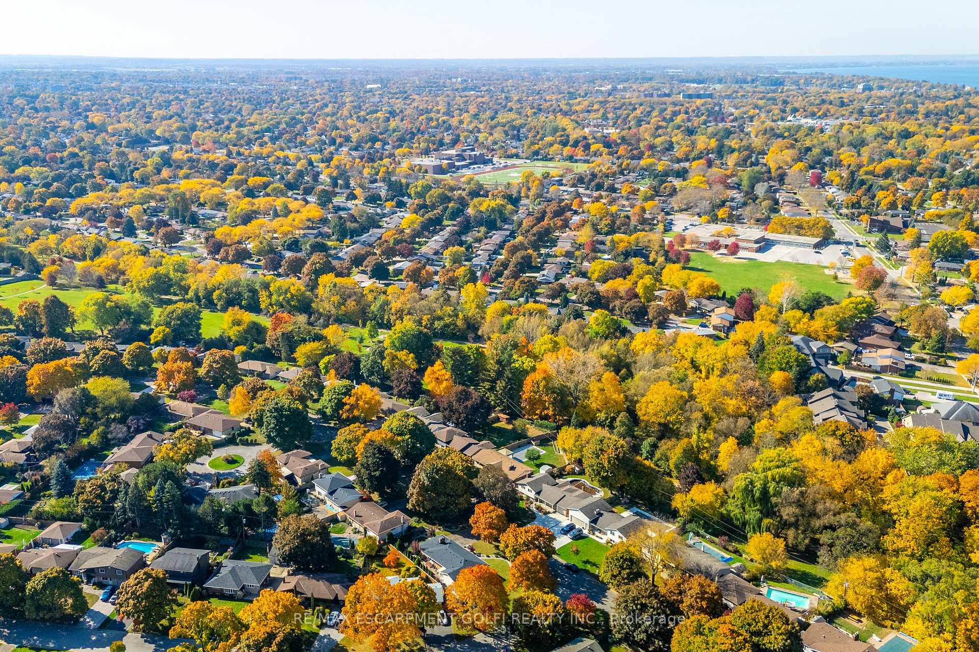 Photo 35 of 72 Richlieu Drive, St. Catharines, Bunting/Linwell — HOMEH