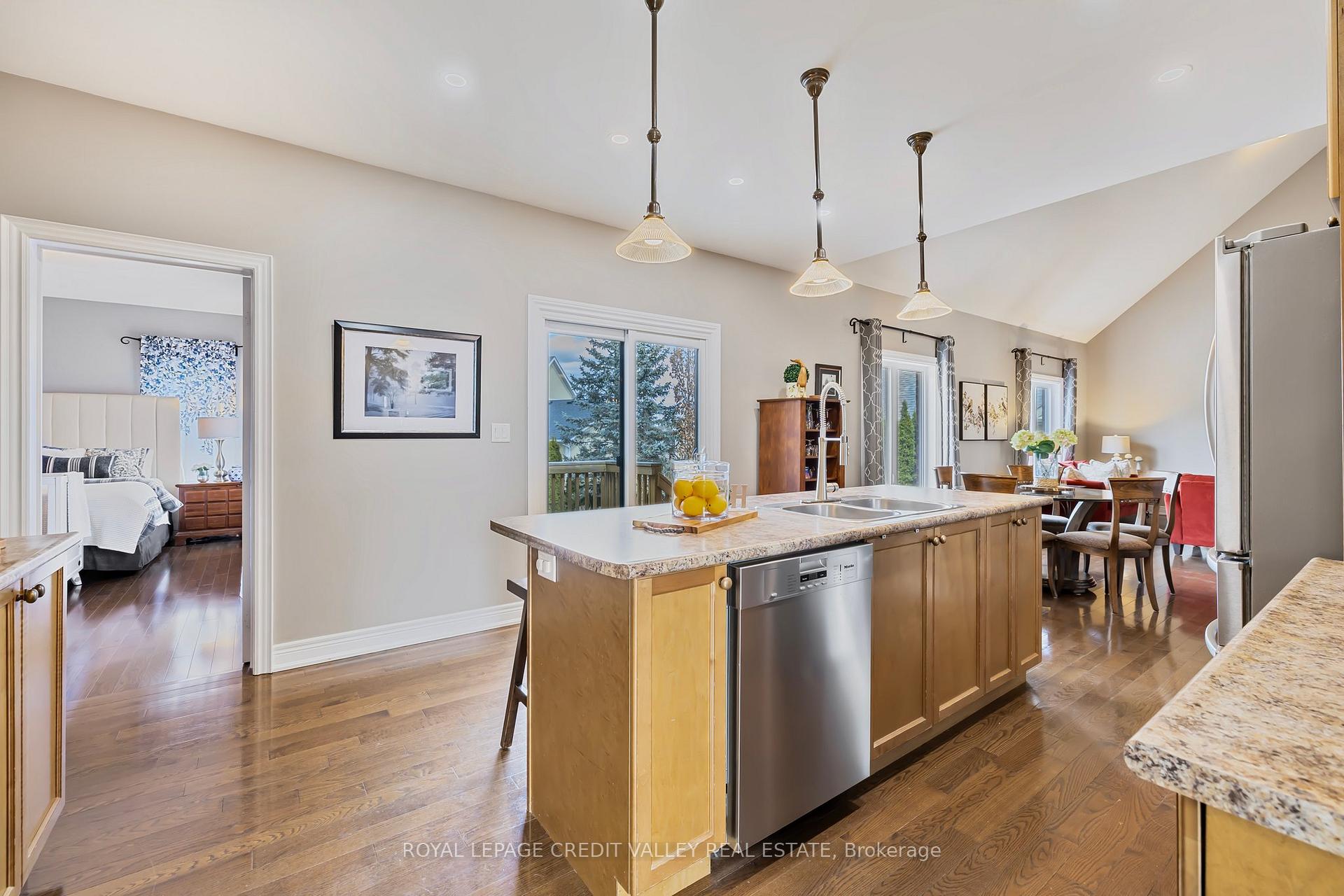 Photo 13 of 69 North Riverdale Drive, Caledon, Inglewood — HOMEH