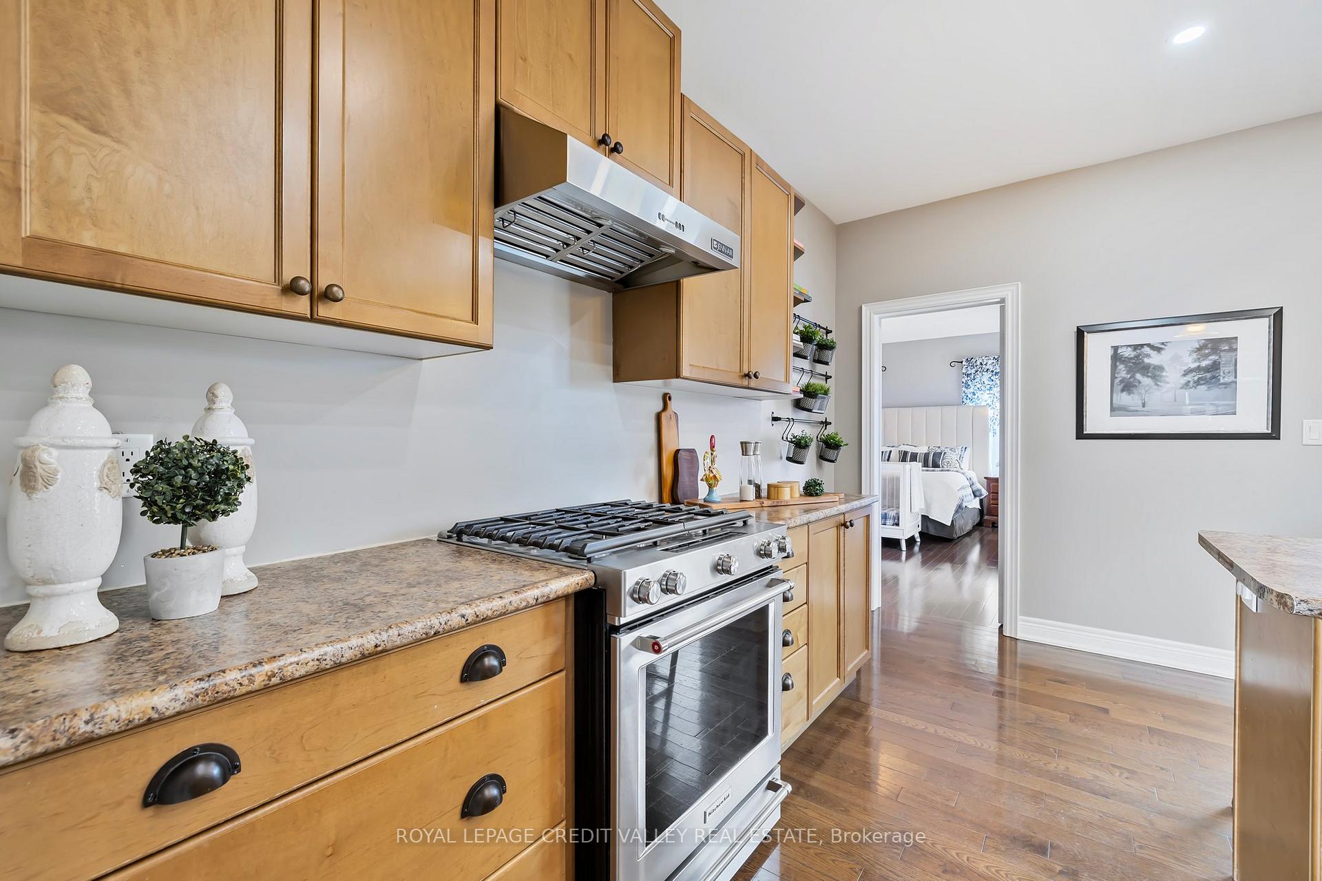 Photo 16 of 69 North Riverdale Drive, Caledon, Inglewood — HOMEH
