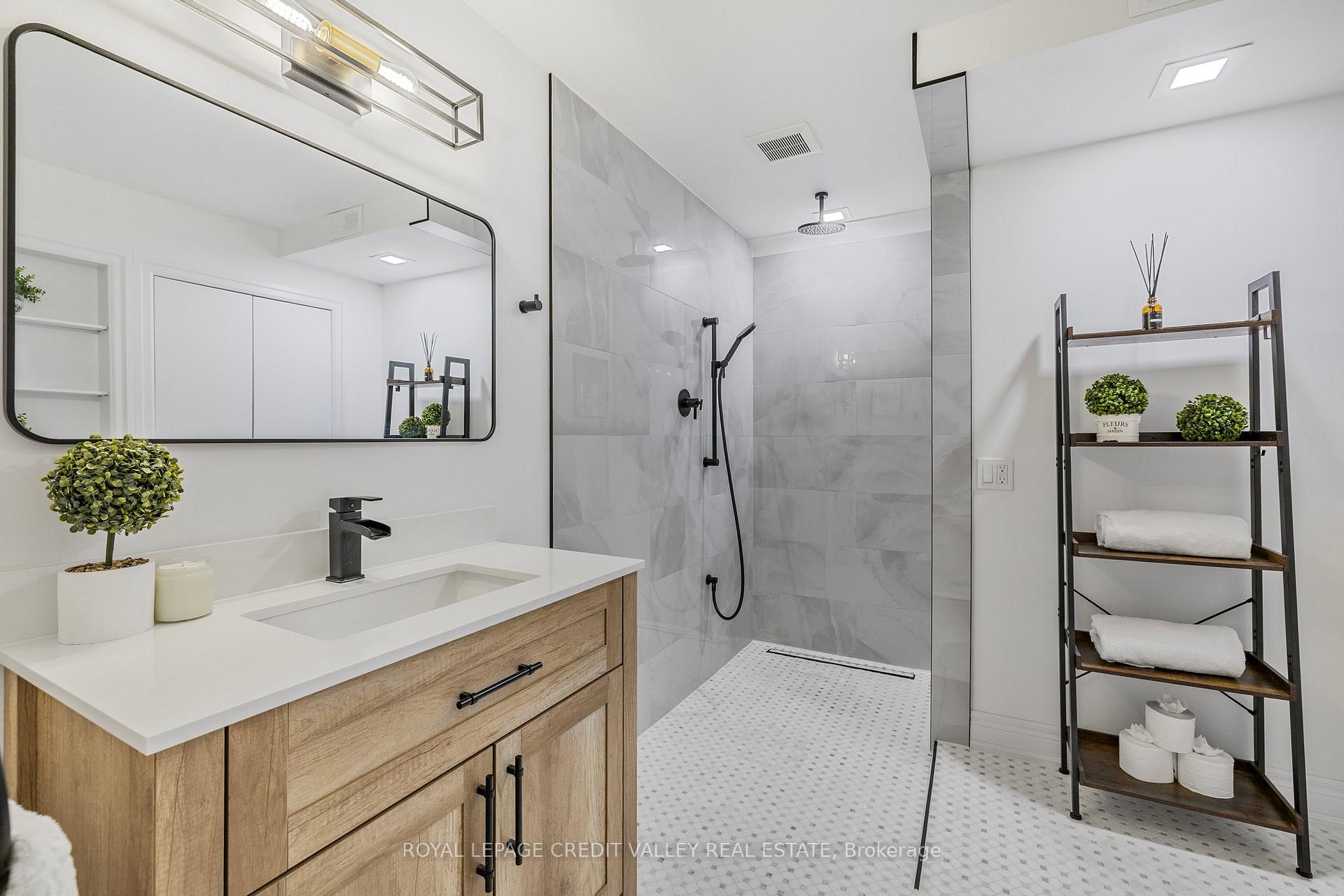 Photo 37 of 69 North Riverdale Drive, Caledon, Inglewood — HOMEH