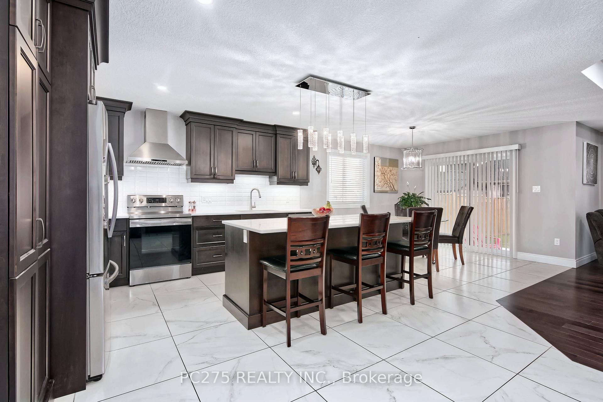Photo 21 of 18 Valderrama Lane, St. Thomas — HOMEH