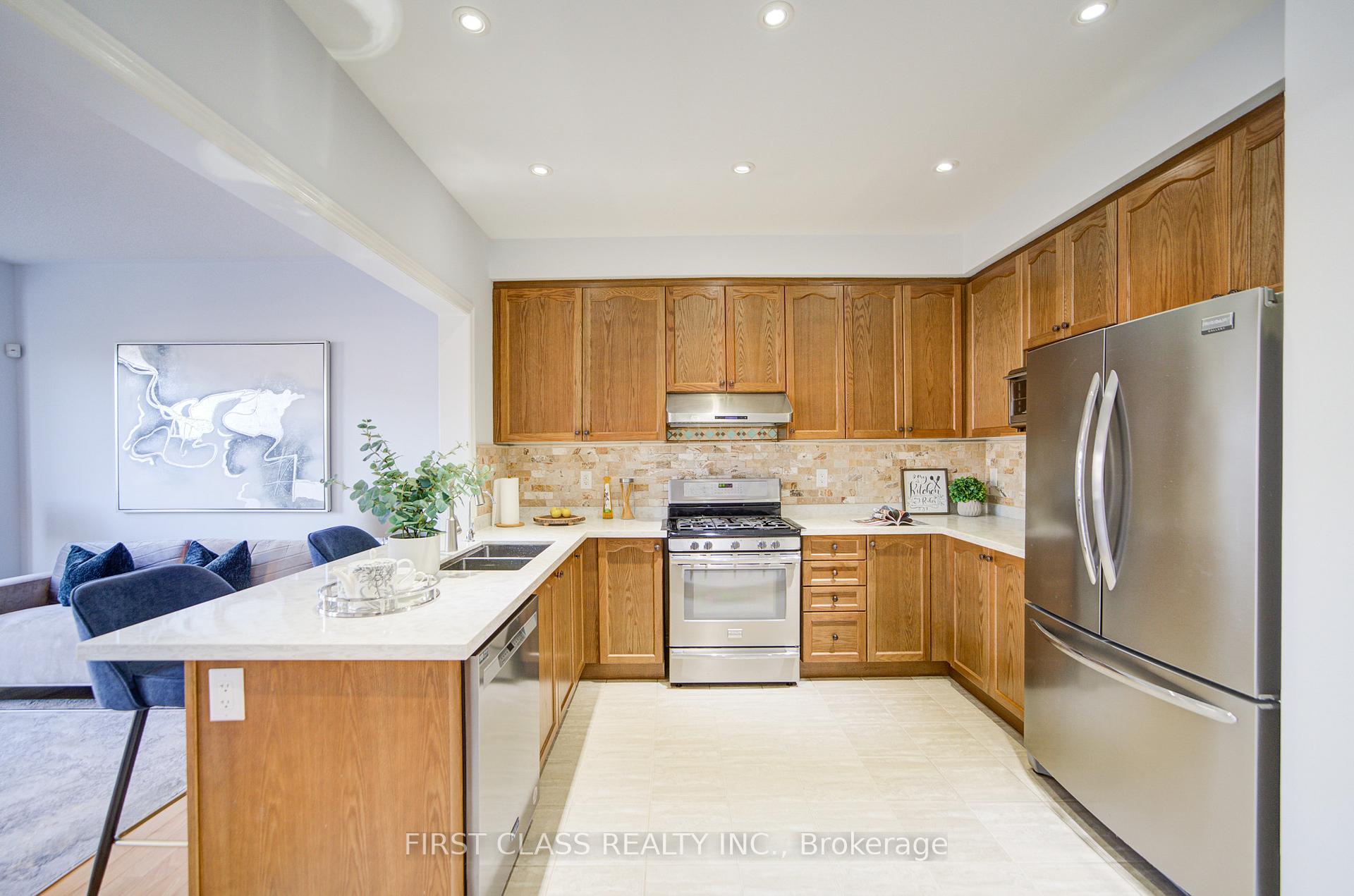 Photo 6 of 126 Cornwall Drive, Markham, Cornell — HOMEH