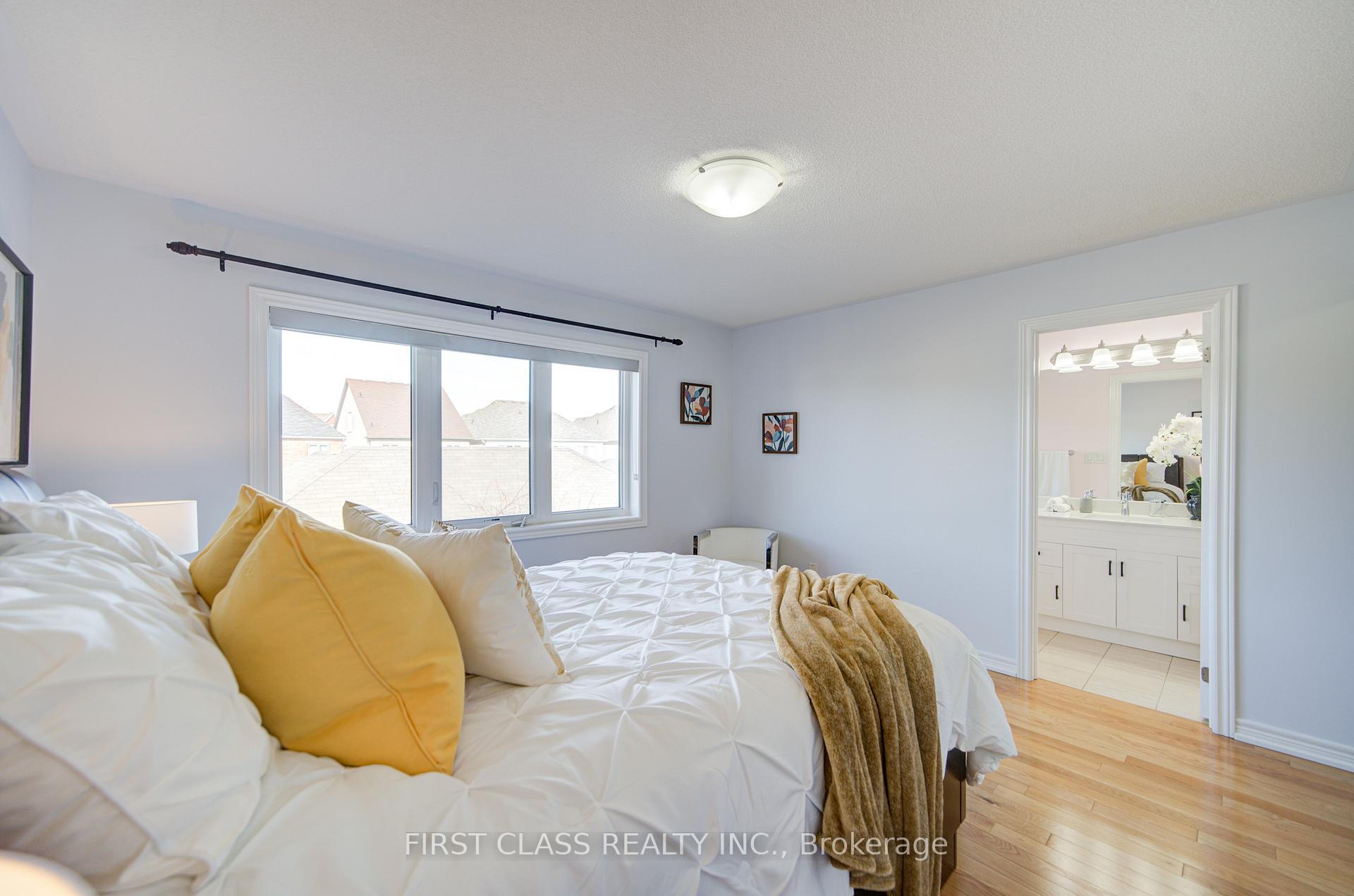 Photo 11 of 126 Cornwall Drive, Markham, Cornell — HOMEH