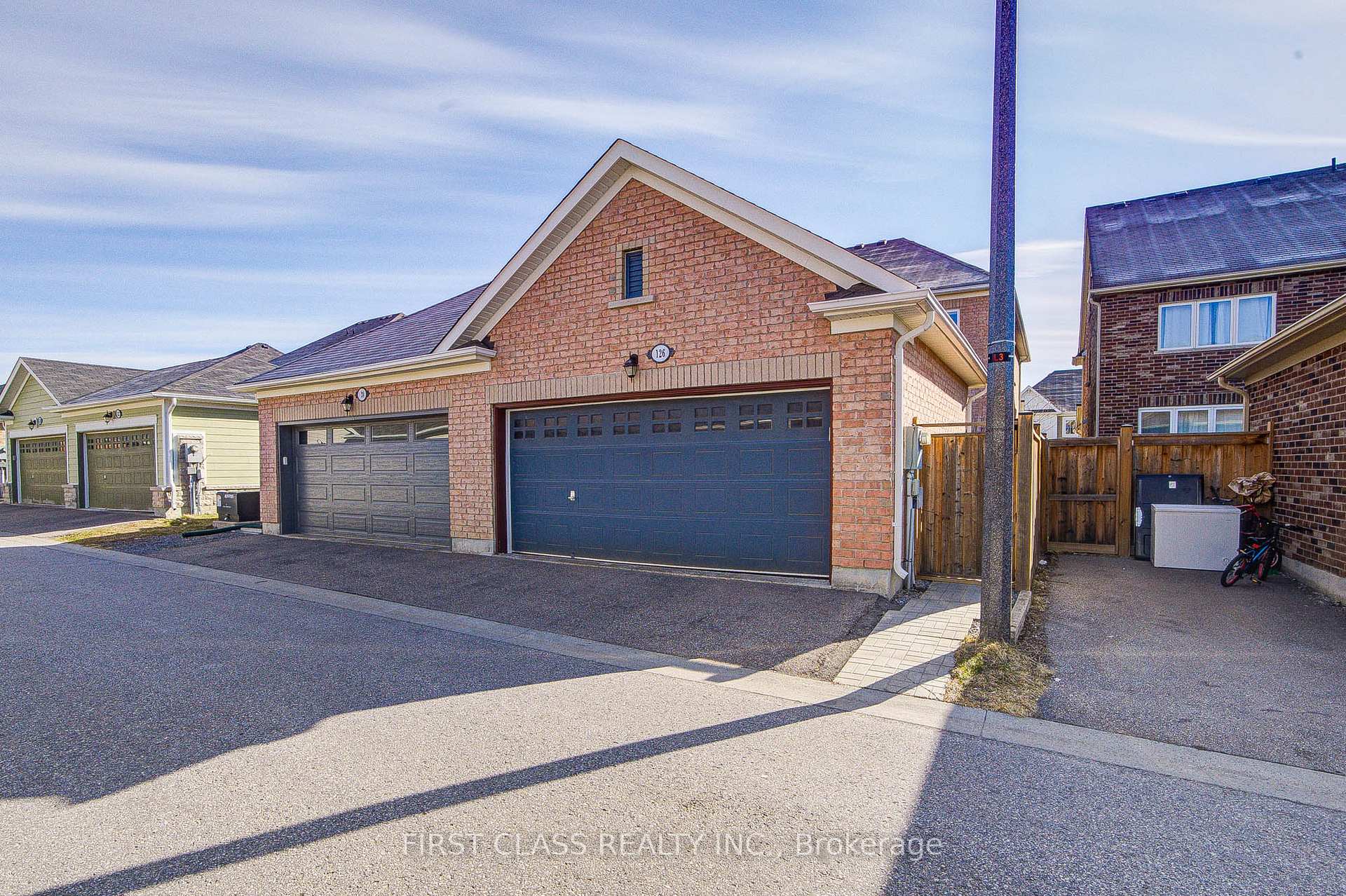 Photo 40 of 126 Cornwall Drive, Markham, Cornell — HOMEH