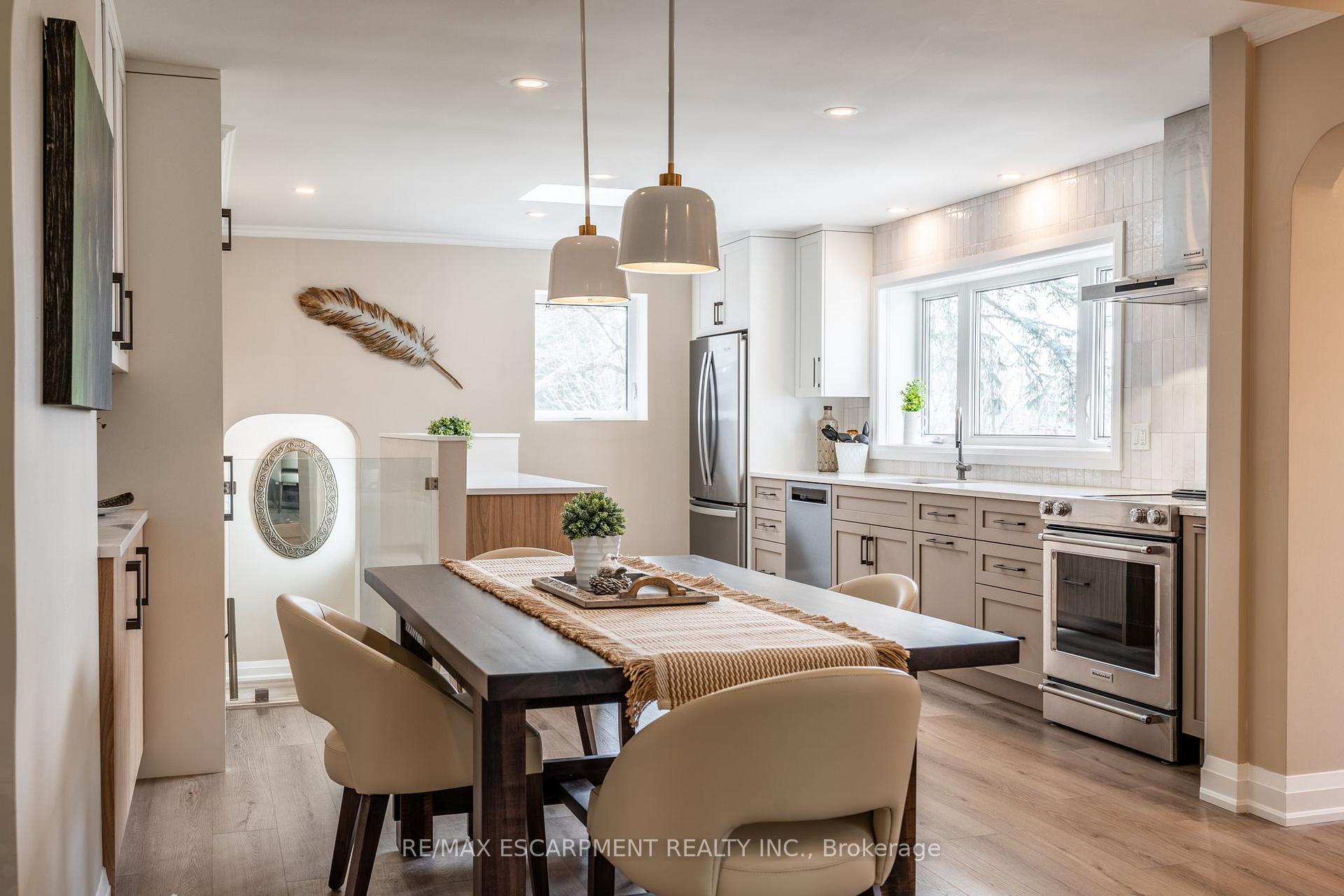 Photo 7 of 88 Concession 7 Road E, Hamilton, Rural Flamborough — HOMEH