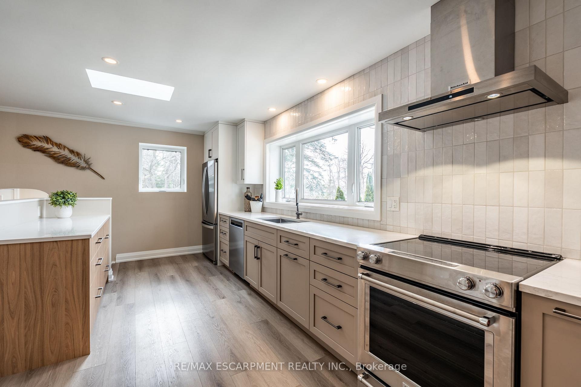 Photo 12 of 88 Concession 7 Road E, Hamilton, Rural Flamborough — HOMEH