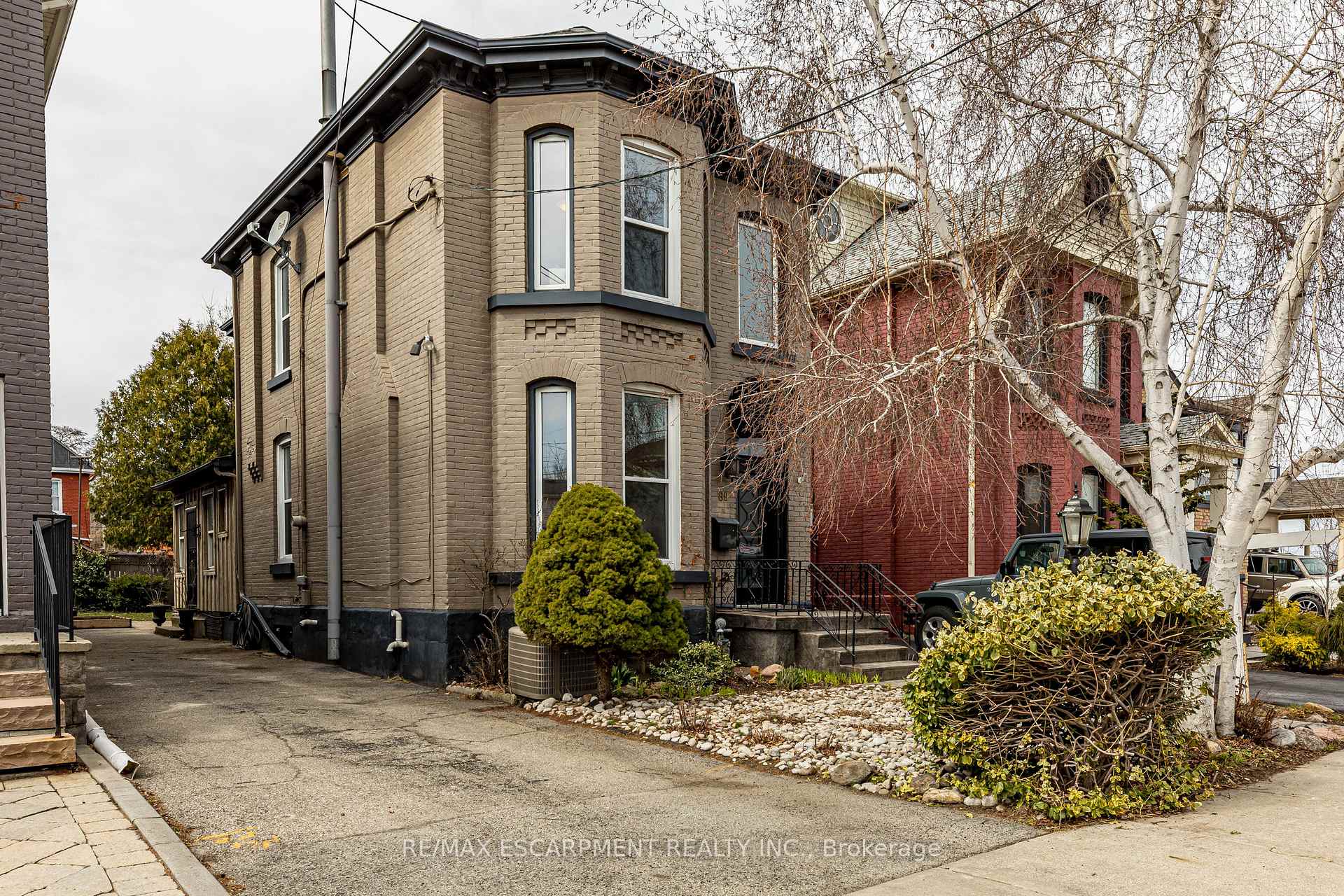 Photo 1 of 89 Crooks Street, Hamilton, Strathcona — HOMEH