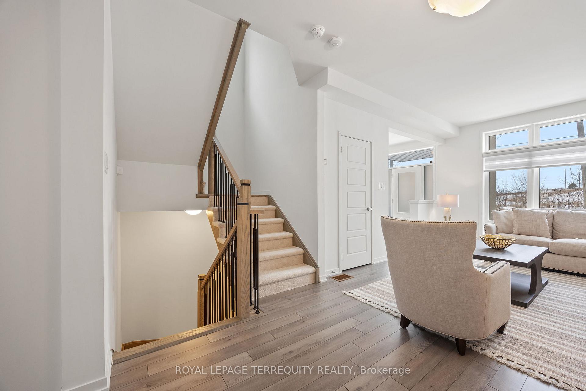 Photo 7 of 789 Conlin Road E, Oshawa, Samac — HOMEH