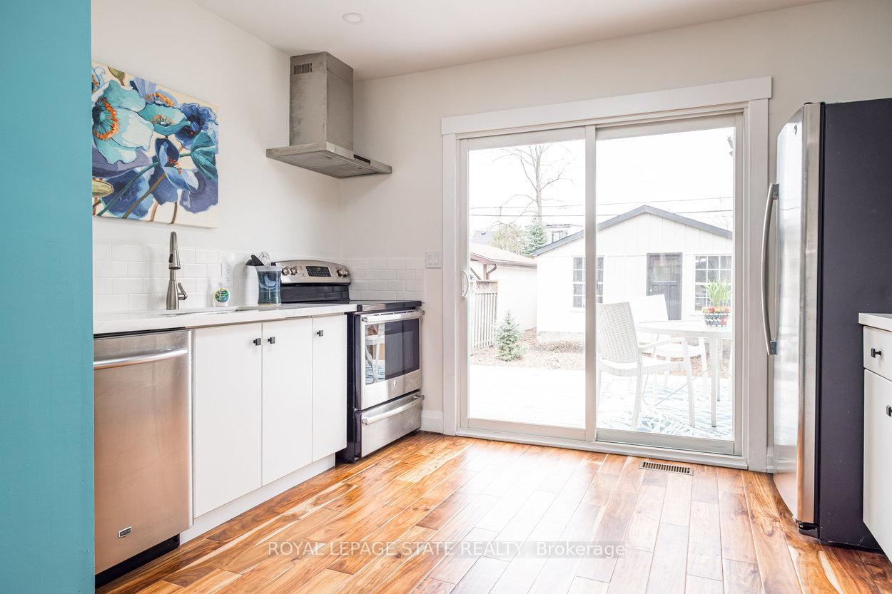 Photo 19 of 396 Charlton Avenue W, Hamilton, Kirkendall — HOMEH