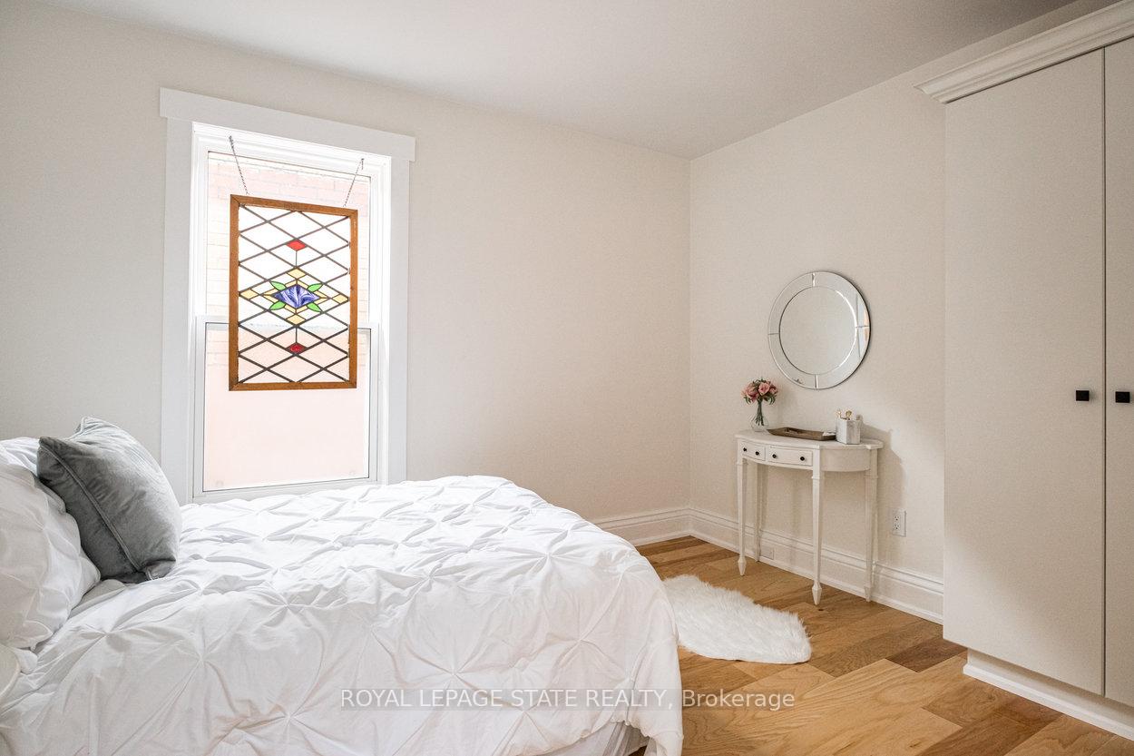 Photo 20 of 396 Charlton Avenue W, Hamilton, Kirkendall — HOMEH
