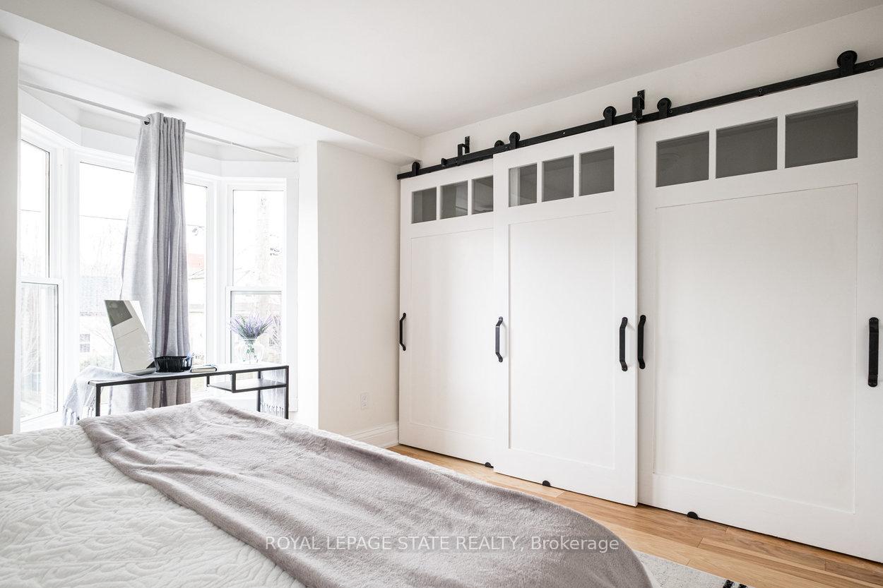 Photo 14 of 396 Charlton Avenue W, Hamilton, Kirkendall — HOMEH