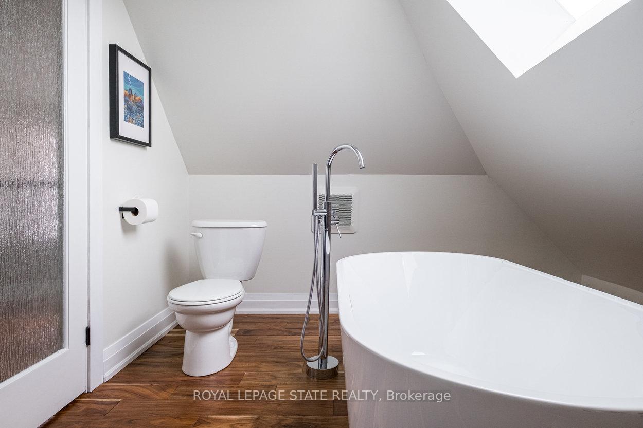 Photo 28 of 396 Charlton Avenue W, Hamilton, Kirkendall — HOMEH