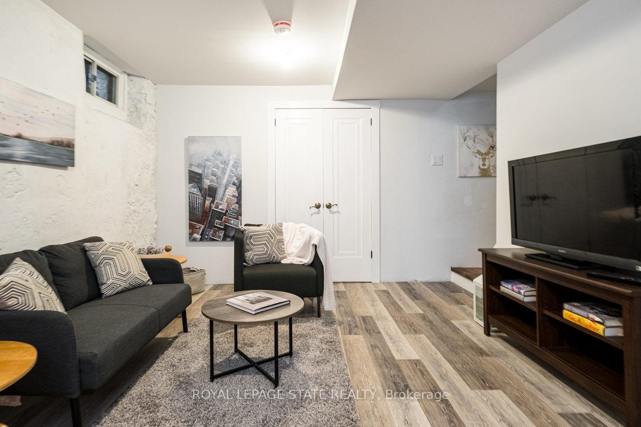 Photo 29 of 396 Charlton Avenue W, Hamilton, Kirkendall — HOMEH